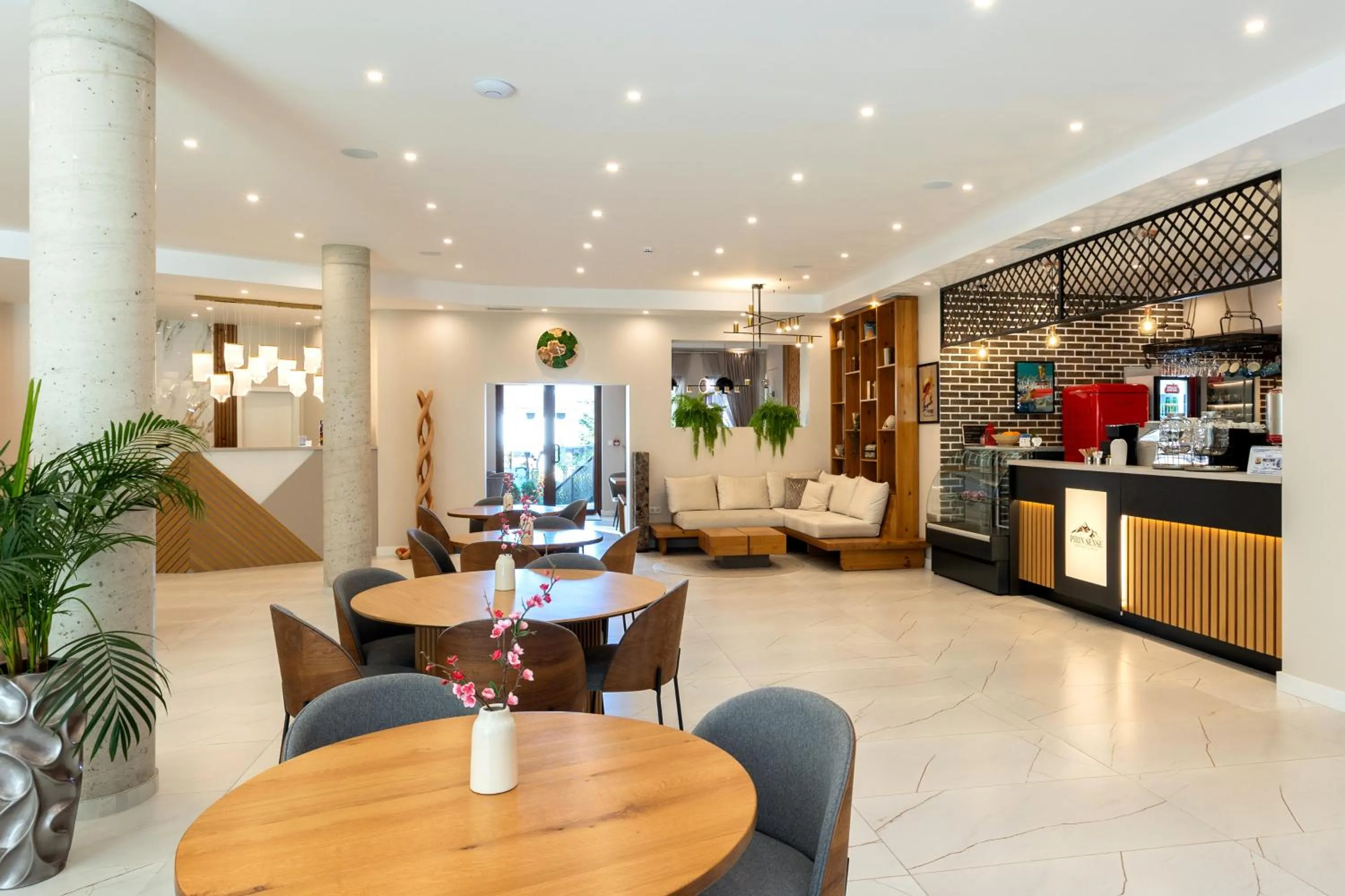 Lobby or reception in Pirin Sense Apartment Complex