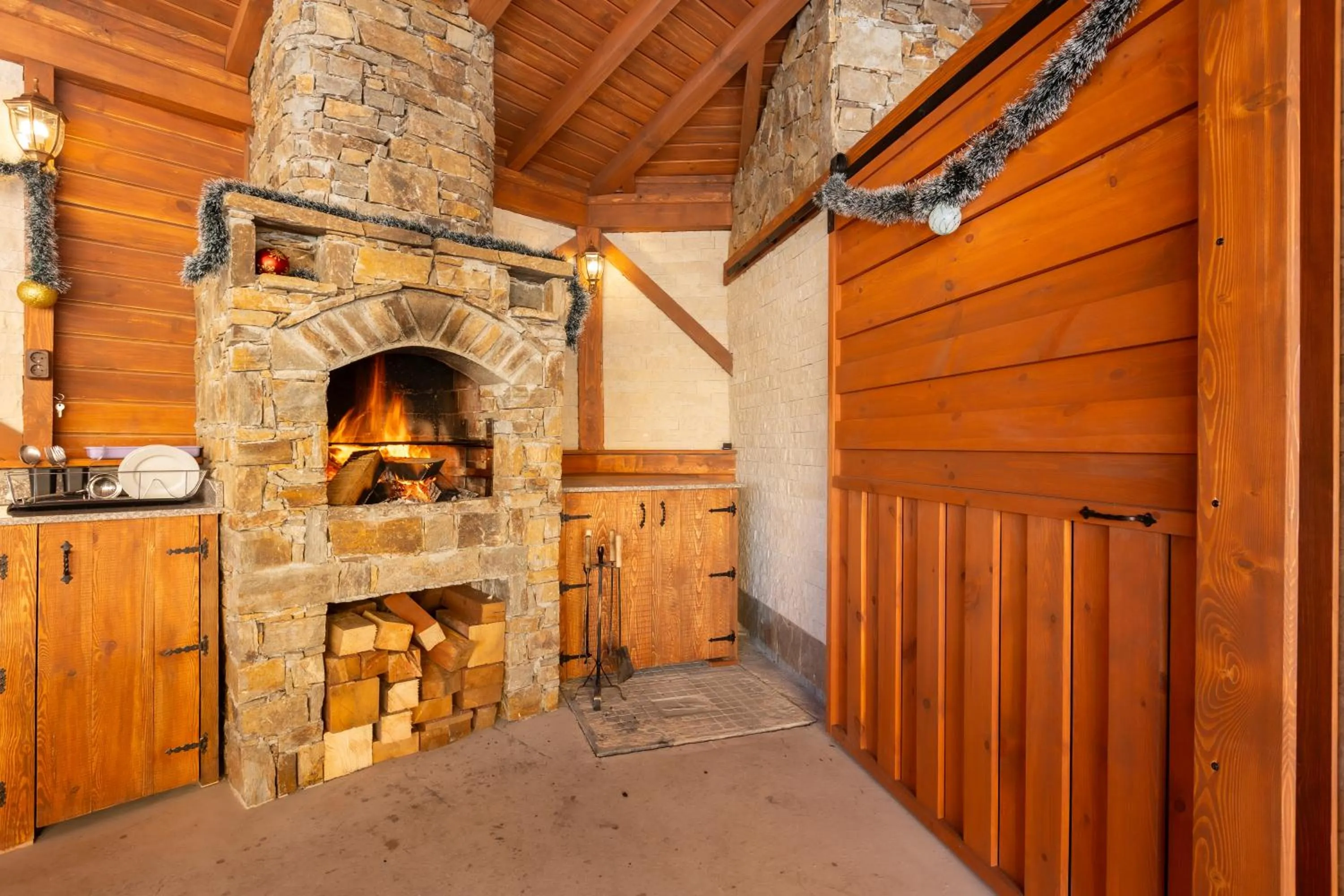 BBQ facilities in Pirin Sense Apartment Complex