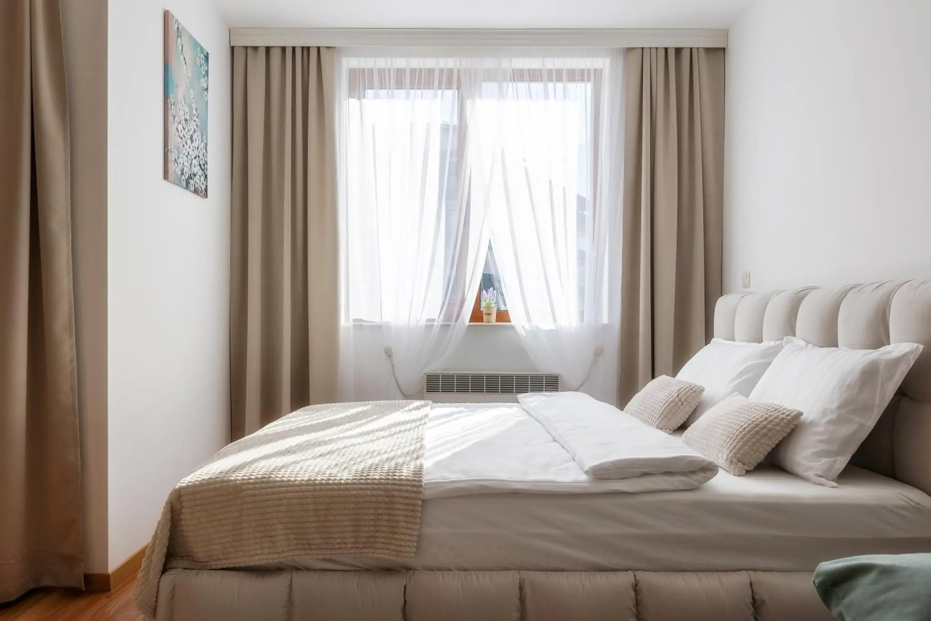 Bed in Pirin Sense Apartment Complex Bed in Pirin Sense Apartment Complex