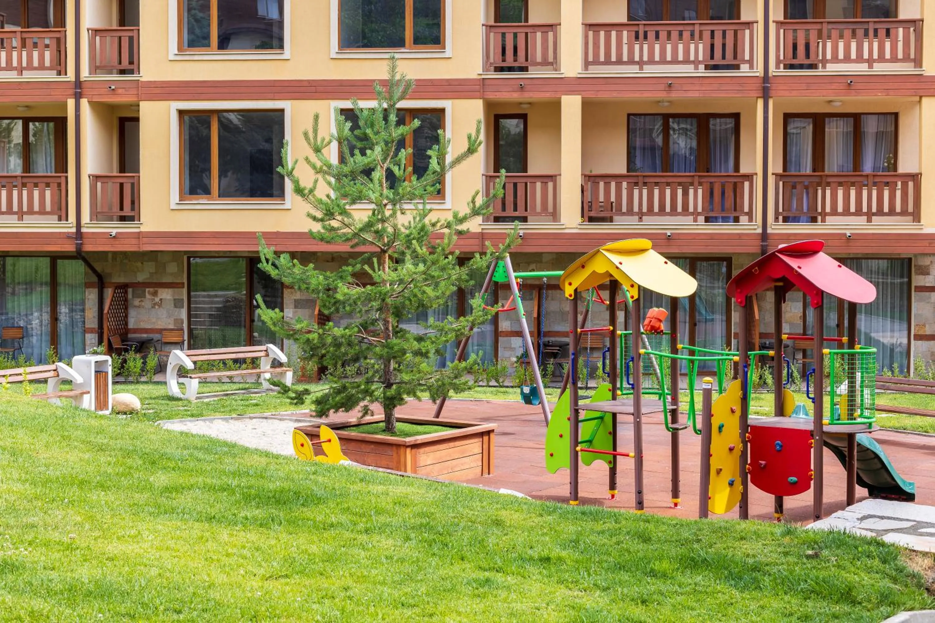 Spring in Pirin Sense Apartment Complex