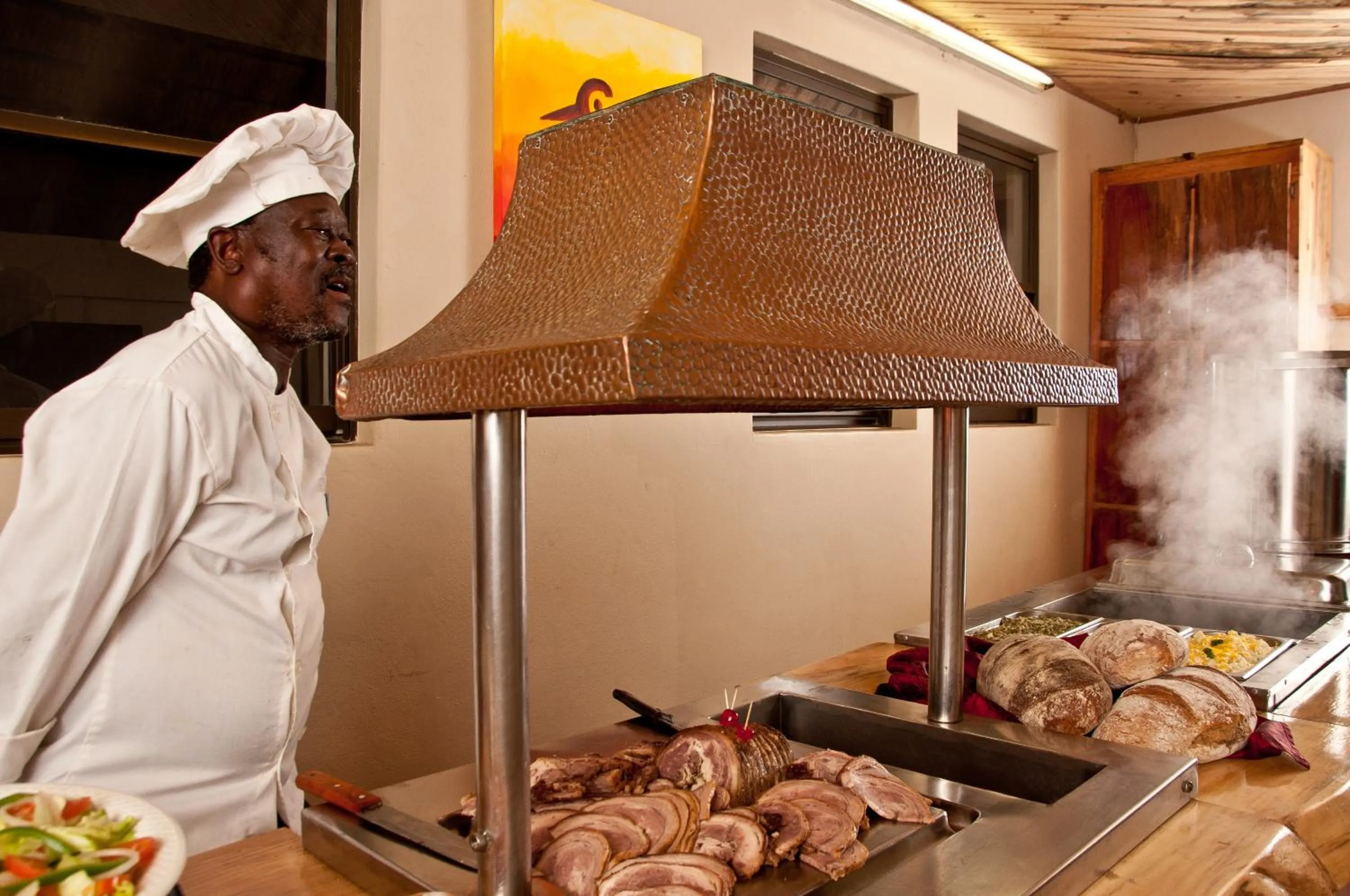 Restaurant/places to eat in Woodpecker Inn