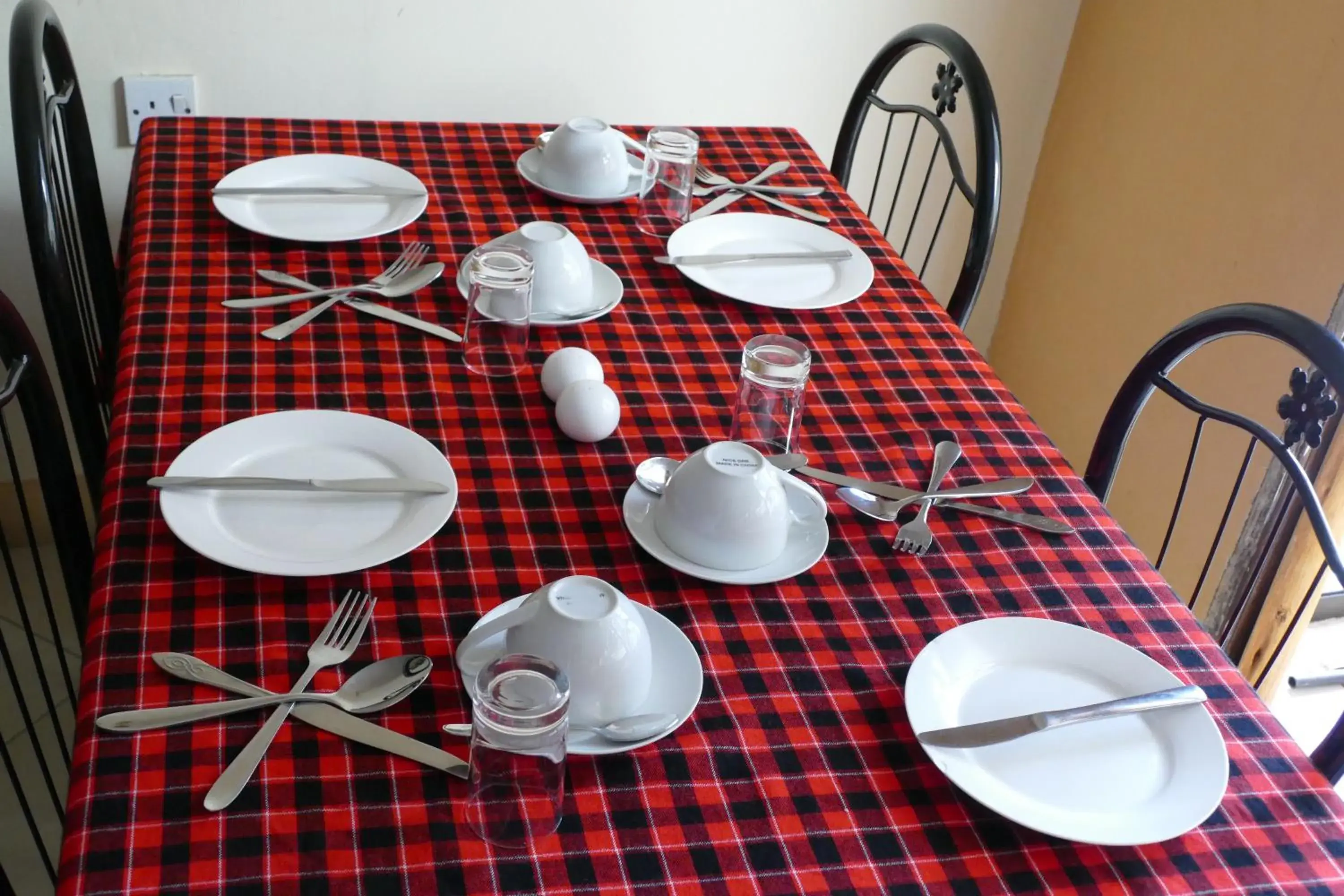 Restaurant/places to eat in Runako Hostel Restaurant/places to eat in Runako Hostel