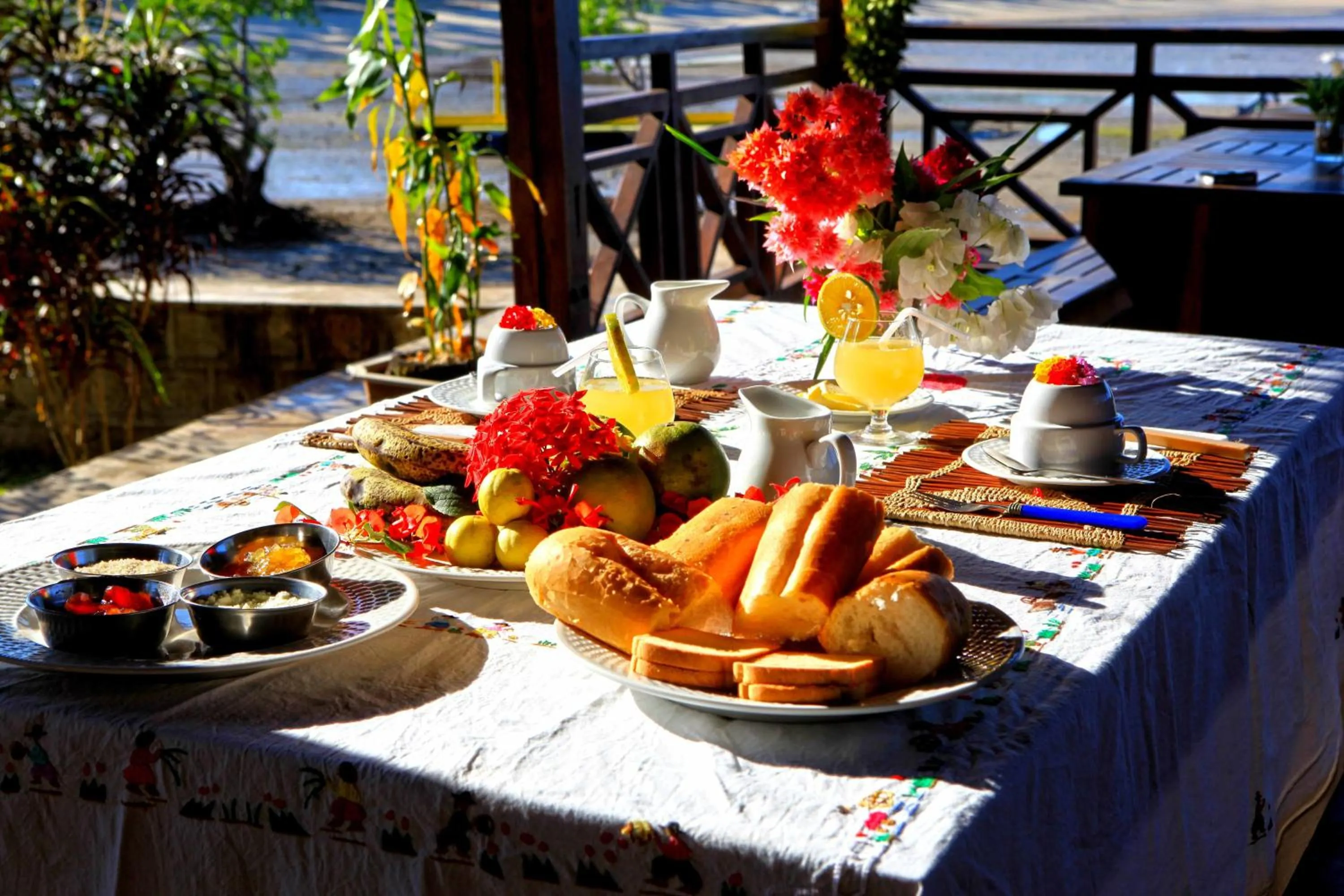 Continental breakfast in Ylang hôtel