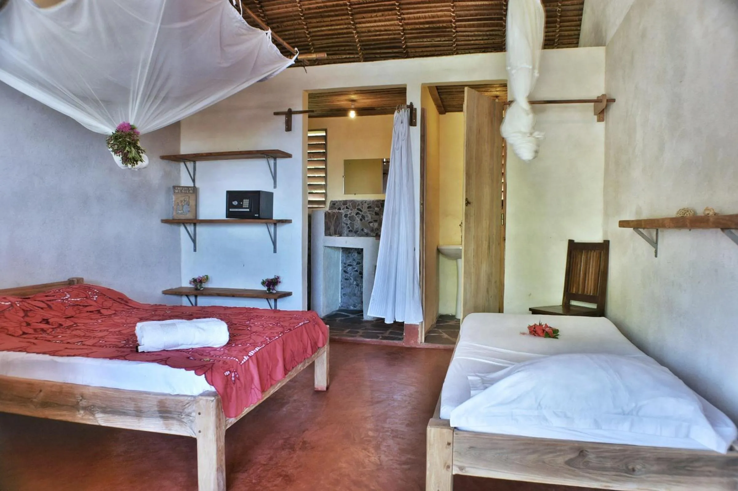 Bedroom, Bed in Ylang hôtel