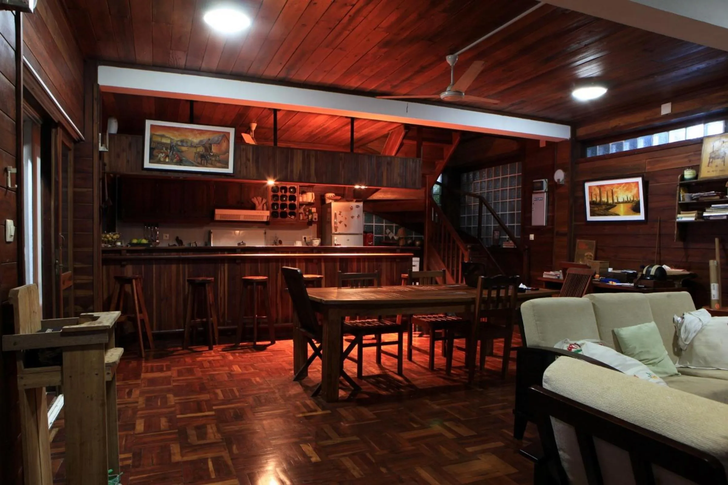 Lounge or bar in Ylang hôtel