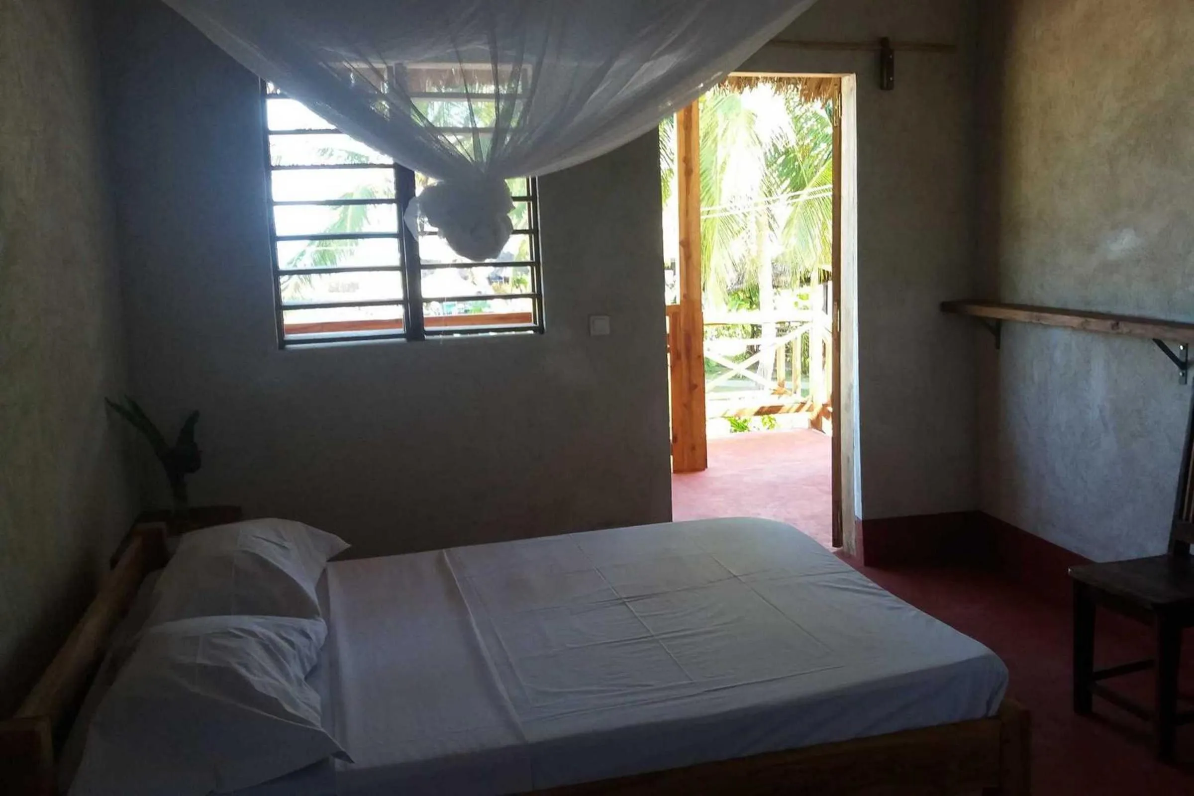 Property building, Bed in Ylang hôtel