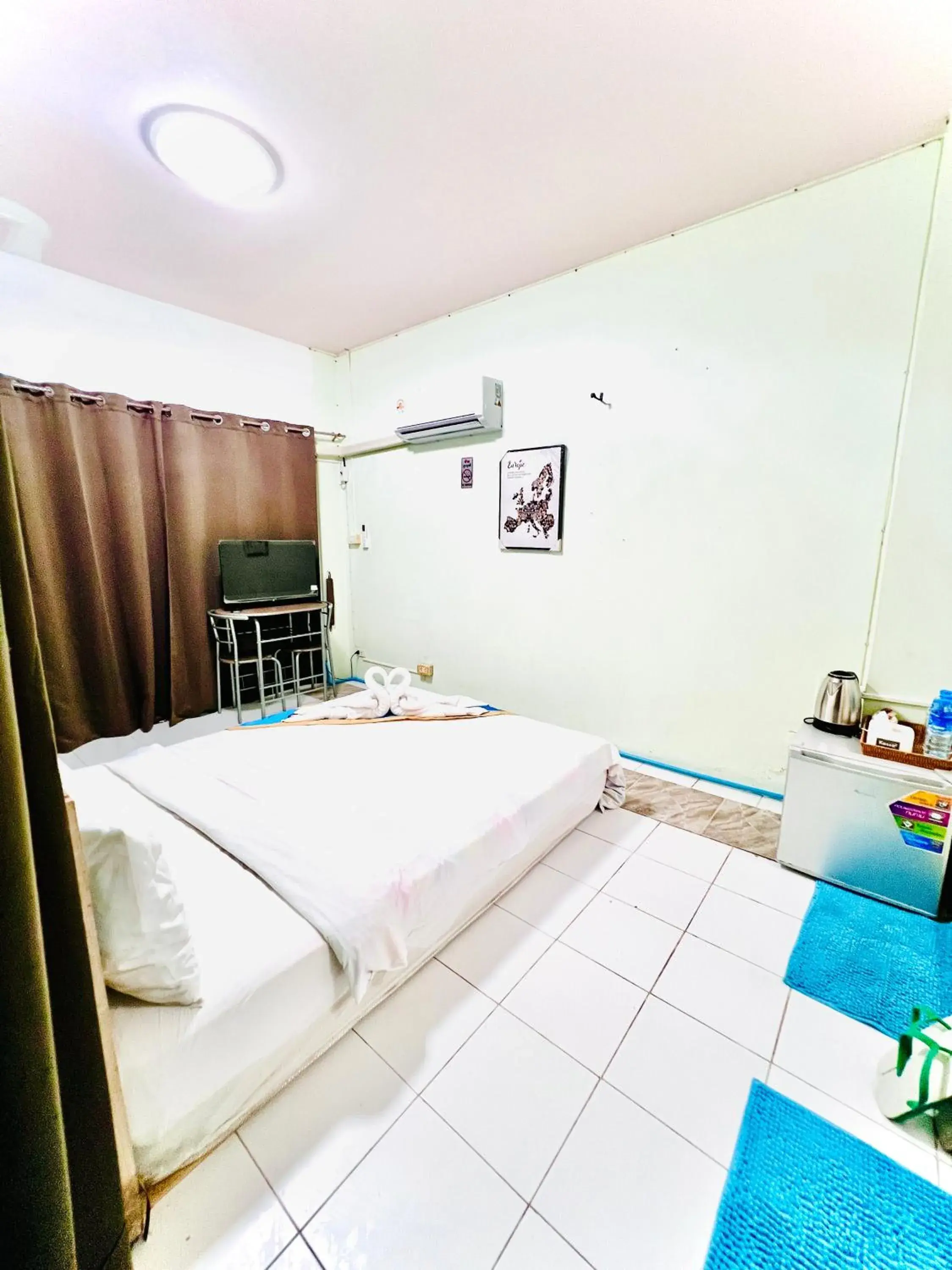 Bed in BLUE PEARL SHORE Bed in BLUE PEARL SHORE