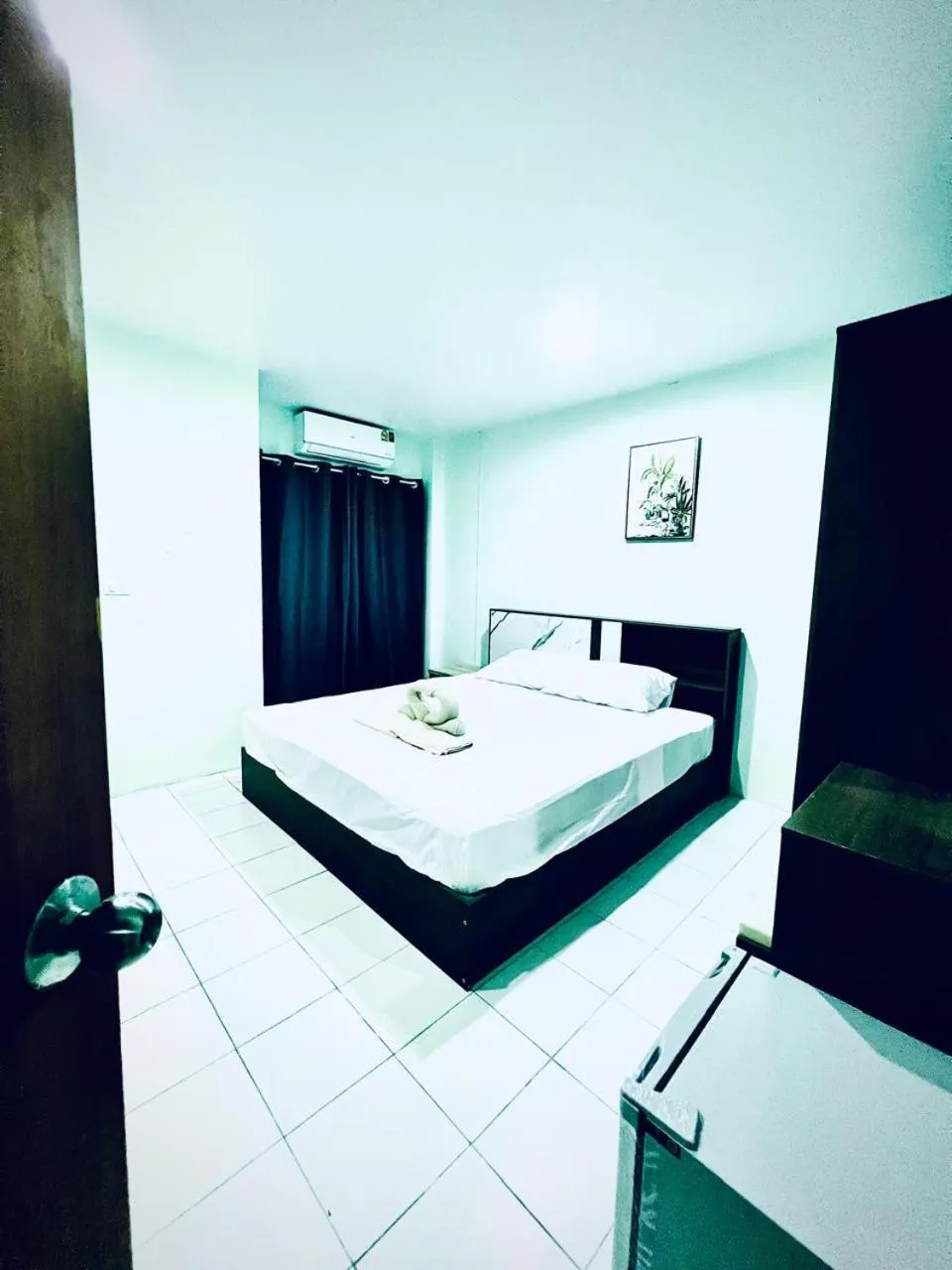 Bed in BLUE PEARL SHORE