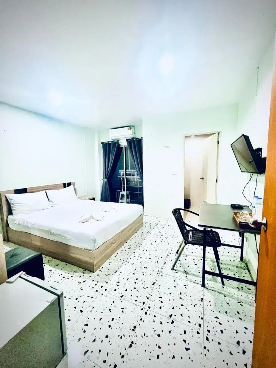 Bed in BLUE PEARL SHORE Bed in BLUE PEARL SHORE