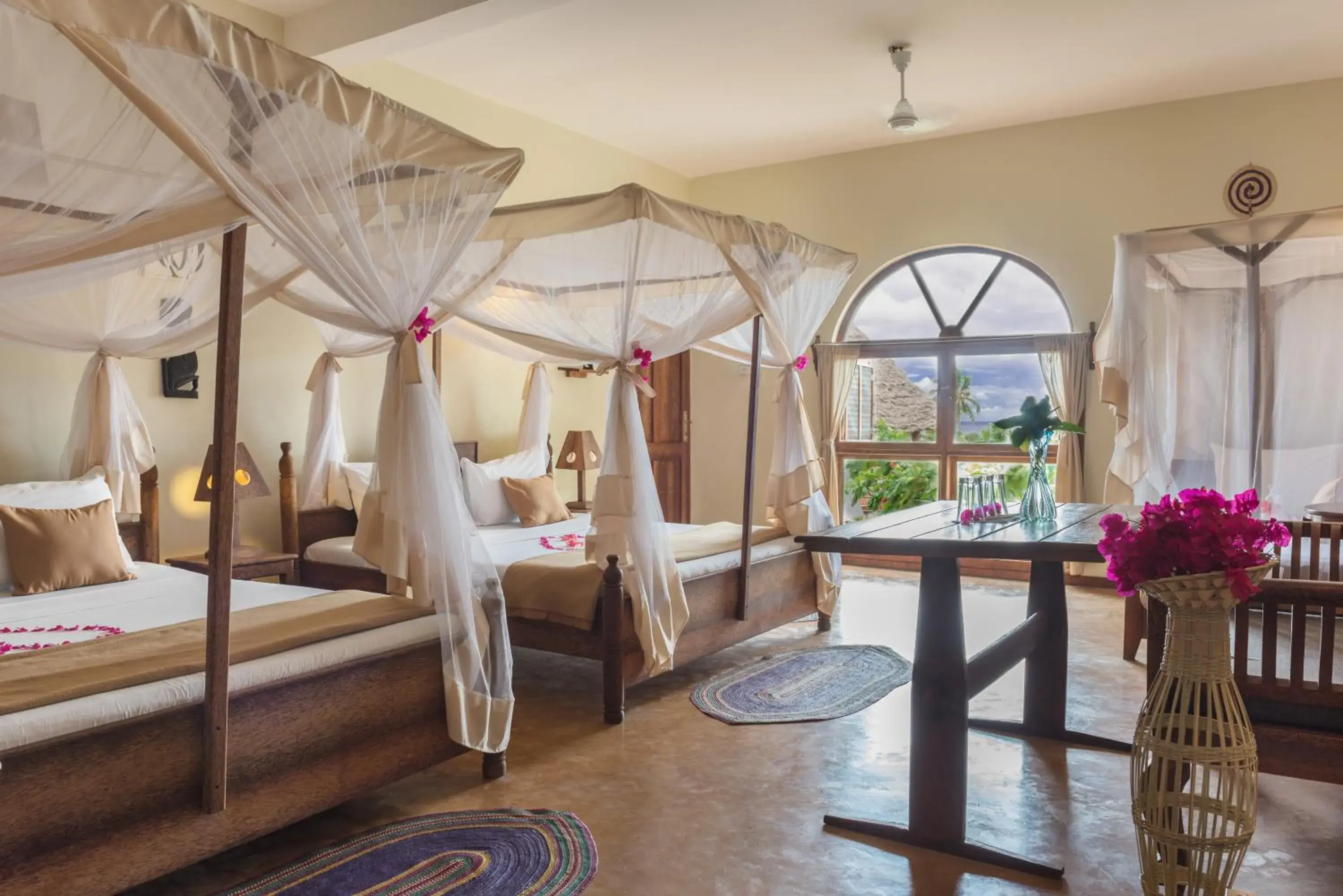 Family Room with Sea View in Zan View Hotel Family Room with Sea View in Zan View Hotel