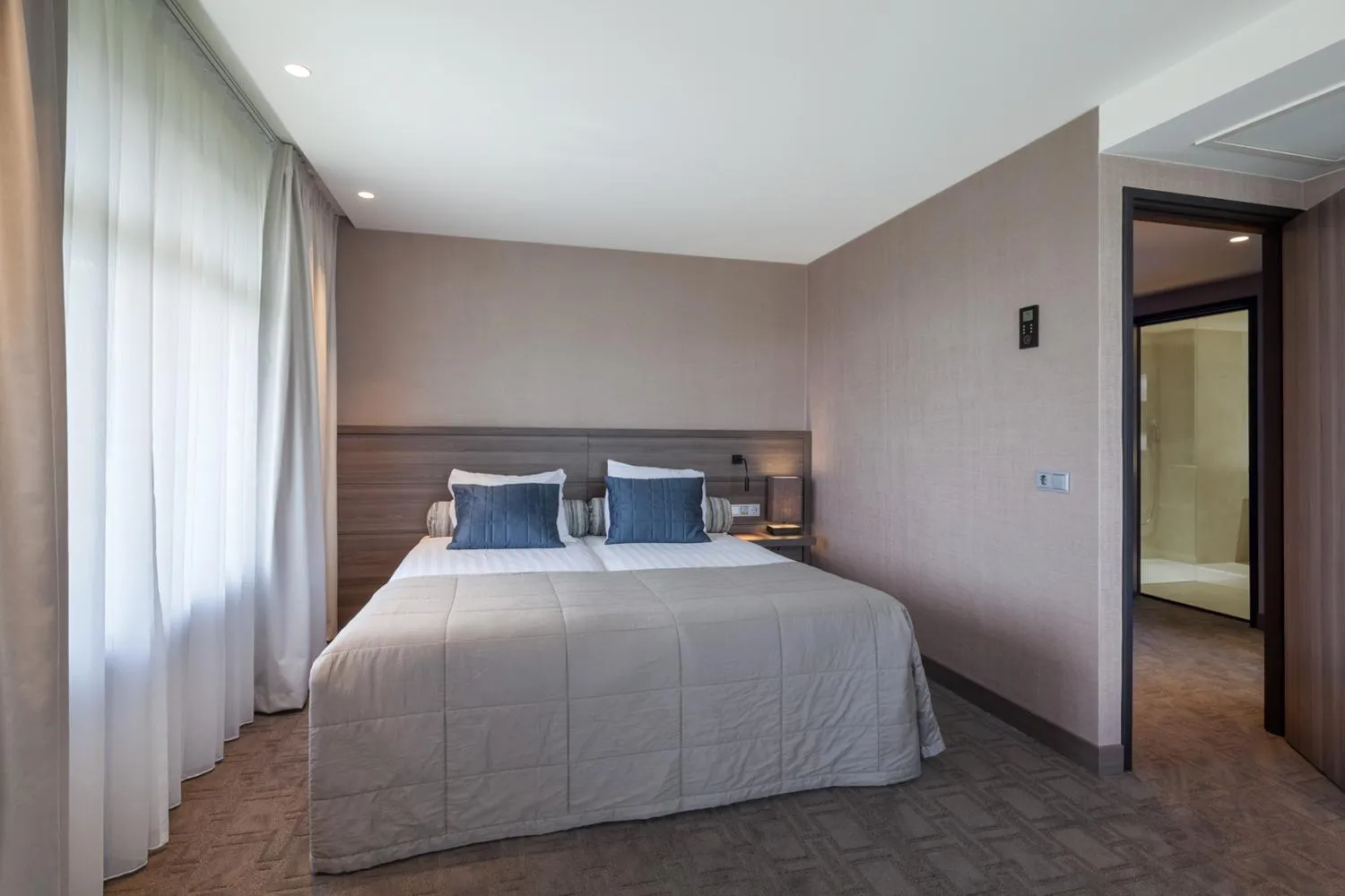 Bedroom, Bed in Van der Valk Hotel Hengelo