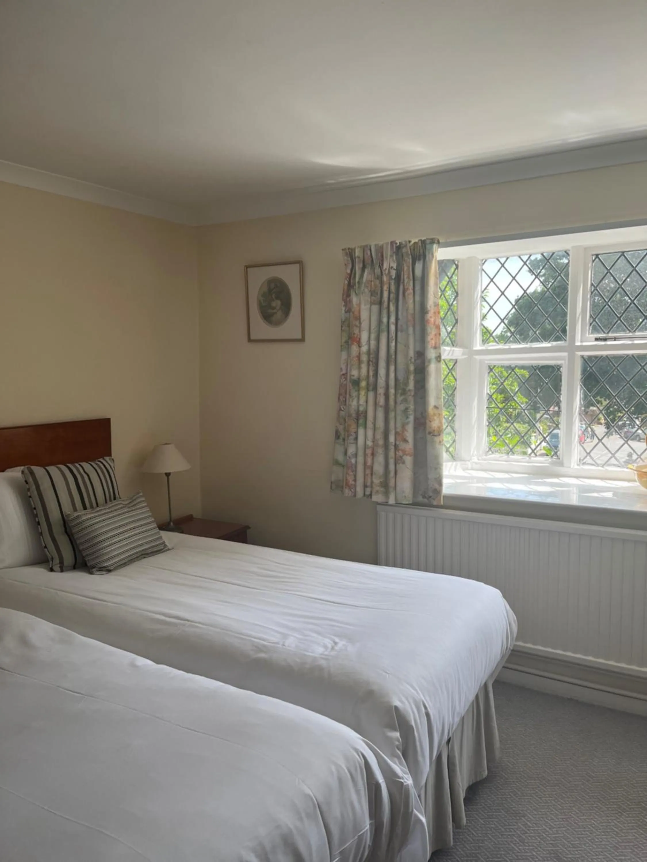 Bedroom, Bed in The Brickwall Hotel