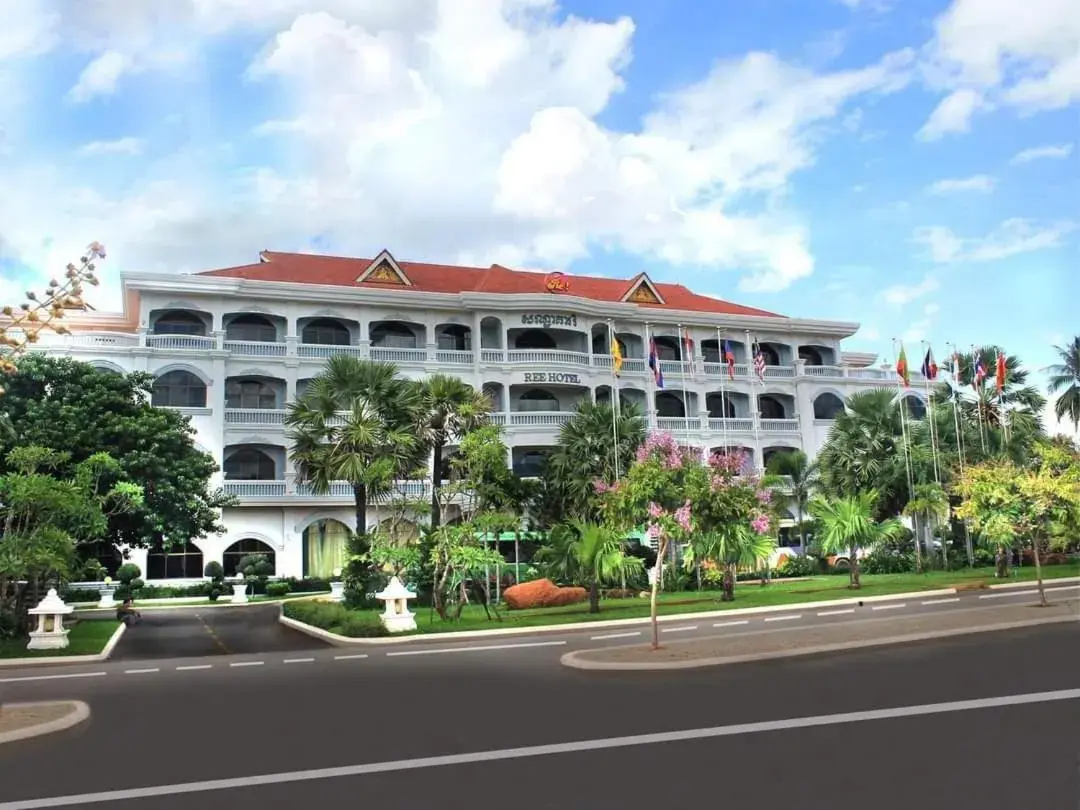 Property building in Ree Mohasambath Hotel & Resort Property building in Ree Mohasambath Hotel & Resort