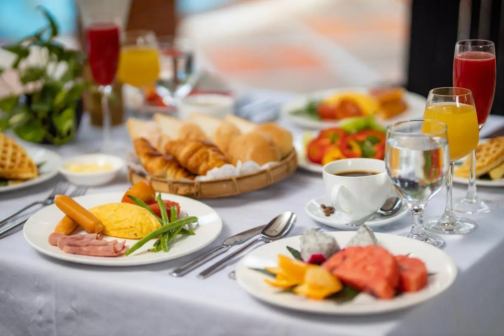 Restaurant/places to eat in Ree Mohasambath Hotel & Resort Restaurant/places to eat in Ree Mohasambath Hotel & Resort