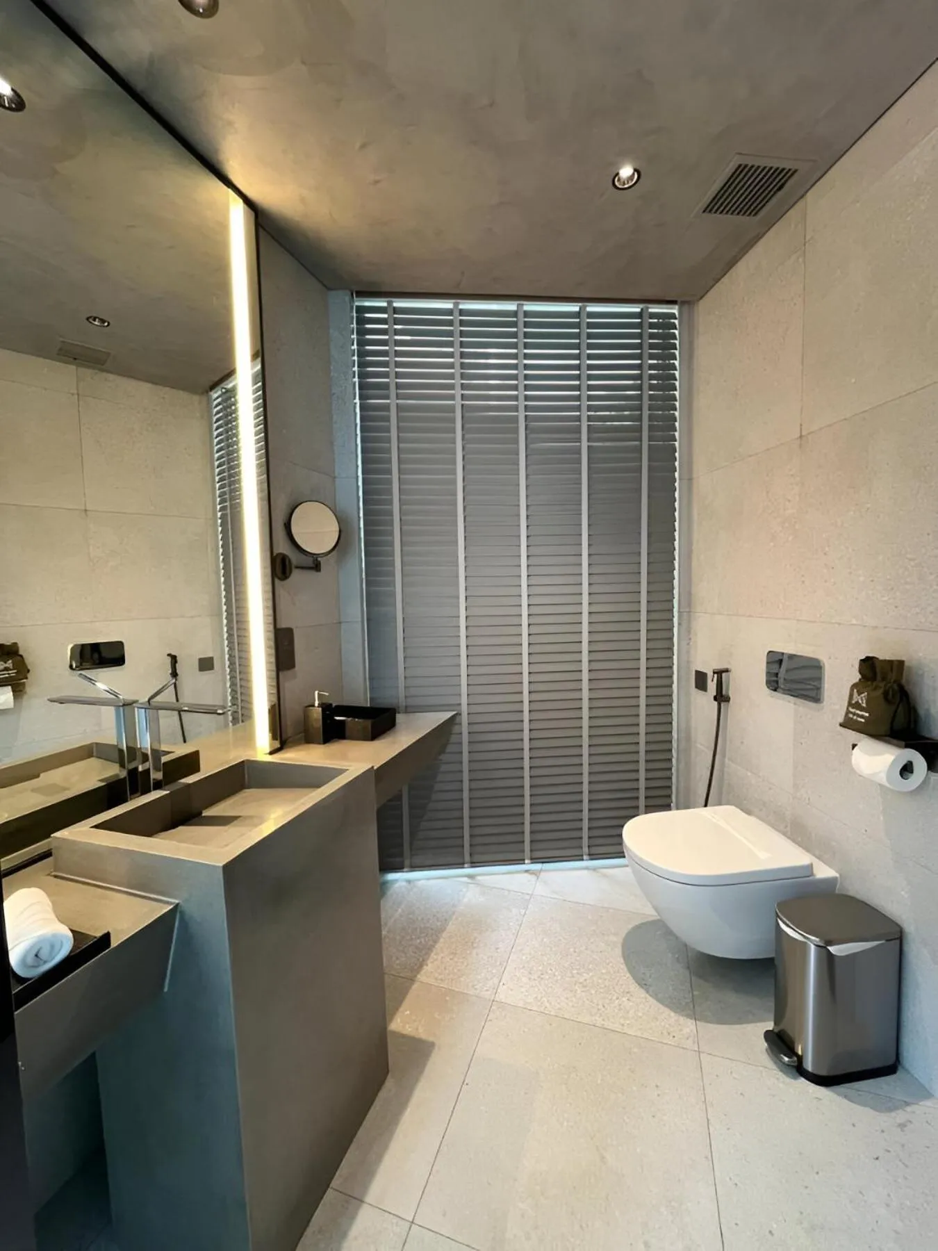 Toilet in M Hotel Danang