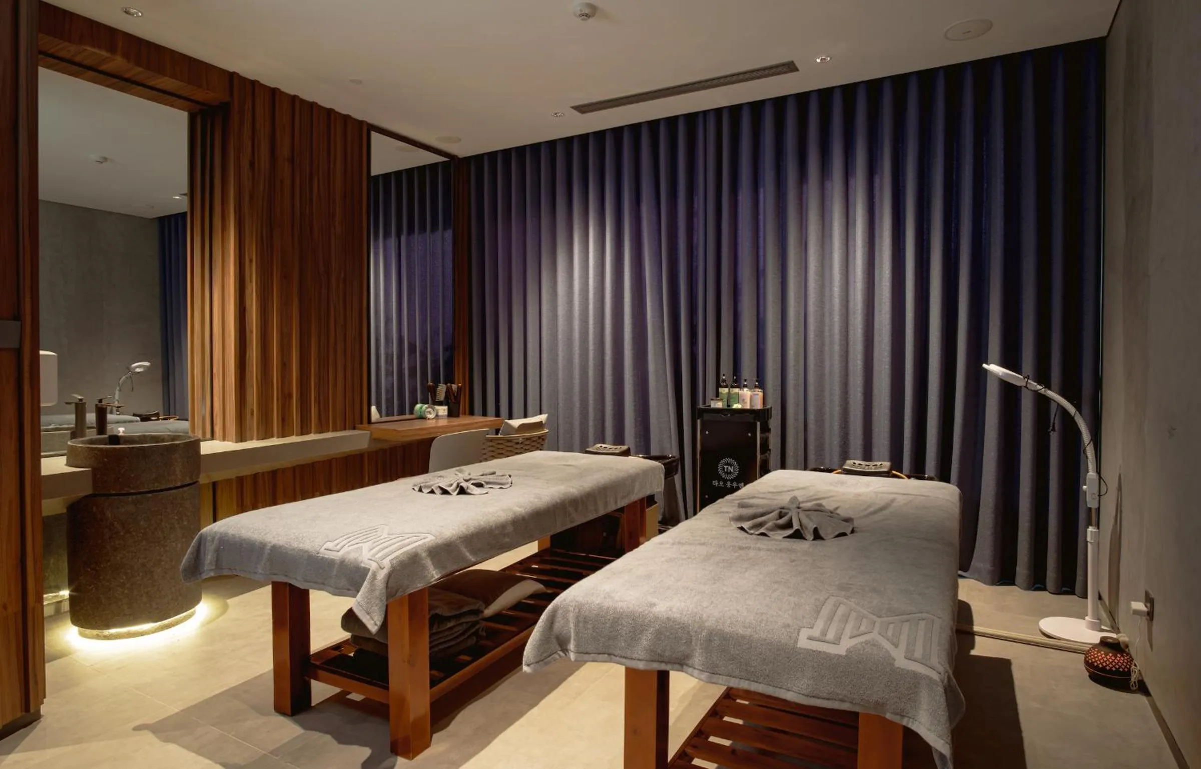 Spa and wellness centre/facilities in M Hotel Danang