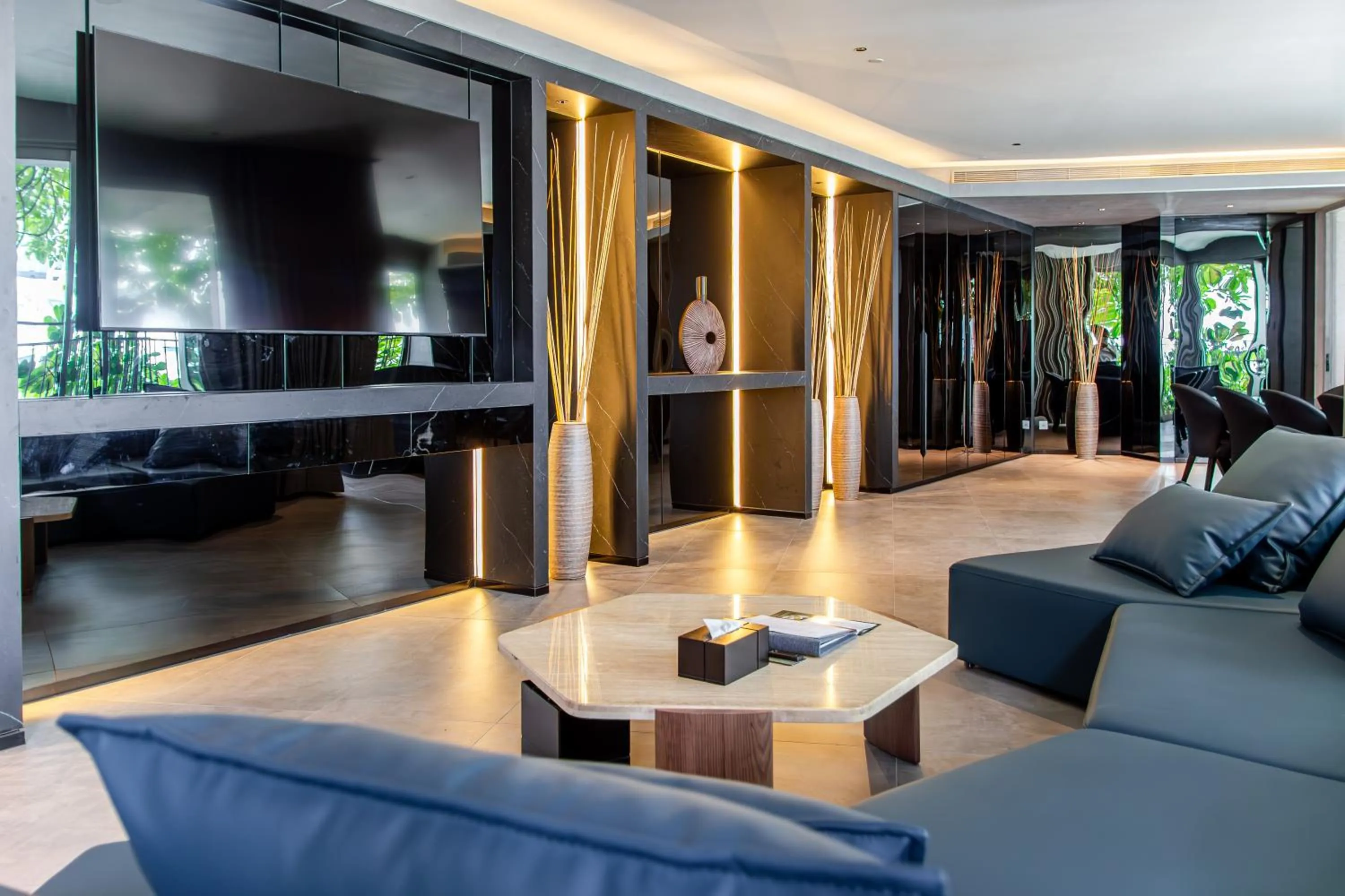 Living room in M Hotel Danang