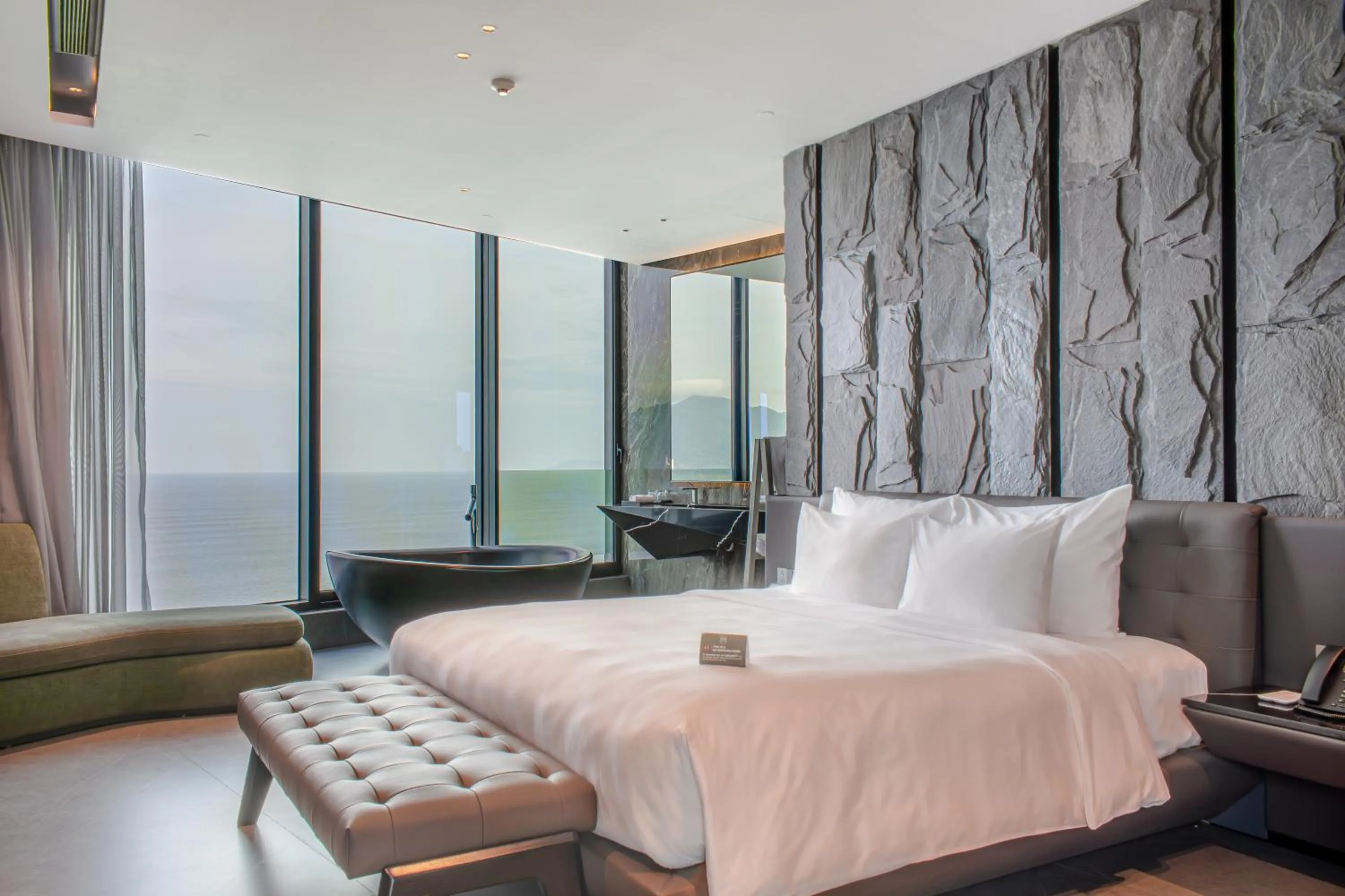Bed in M Hotel Danang