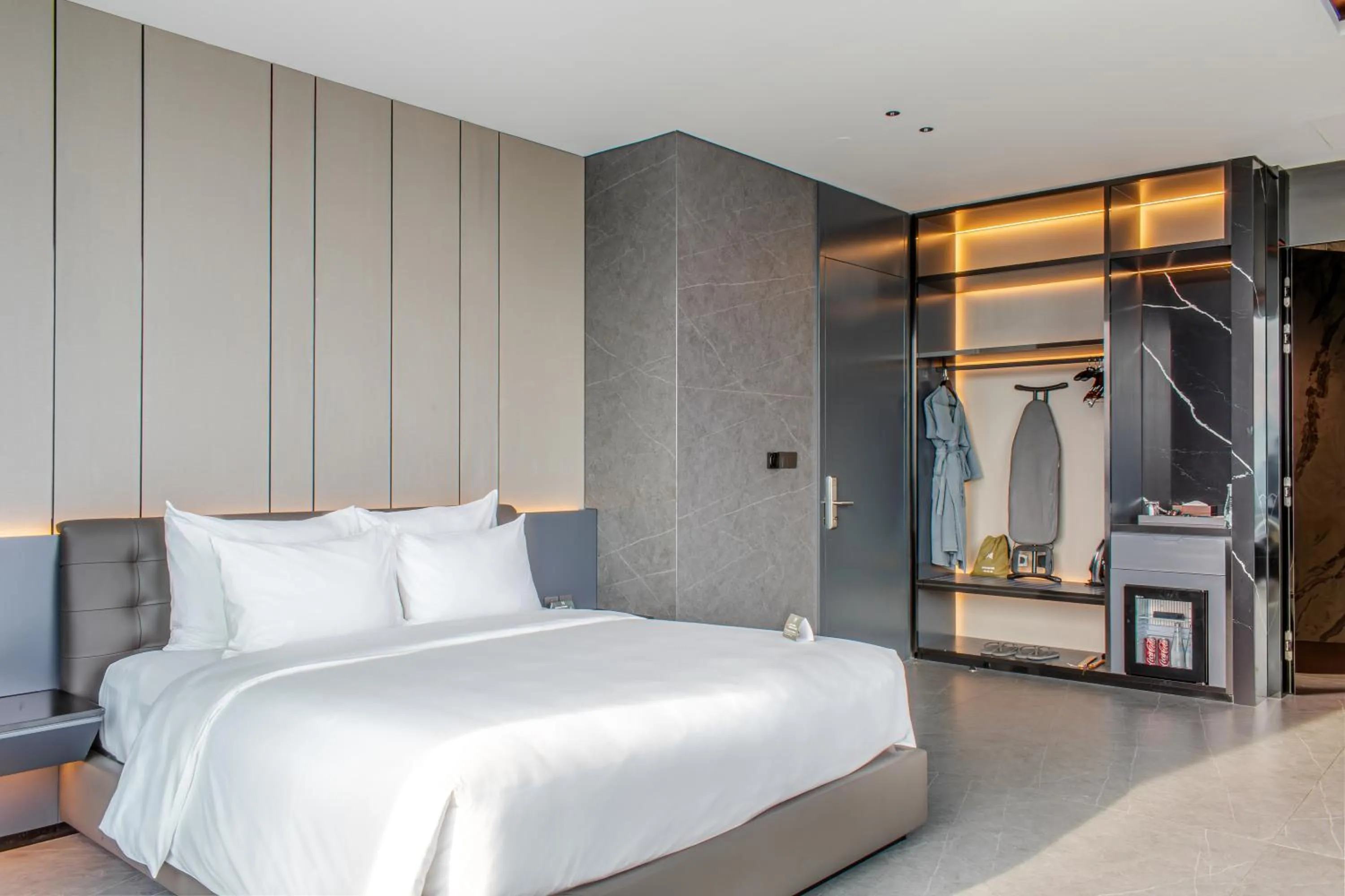 Bed in M Hotel Danang