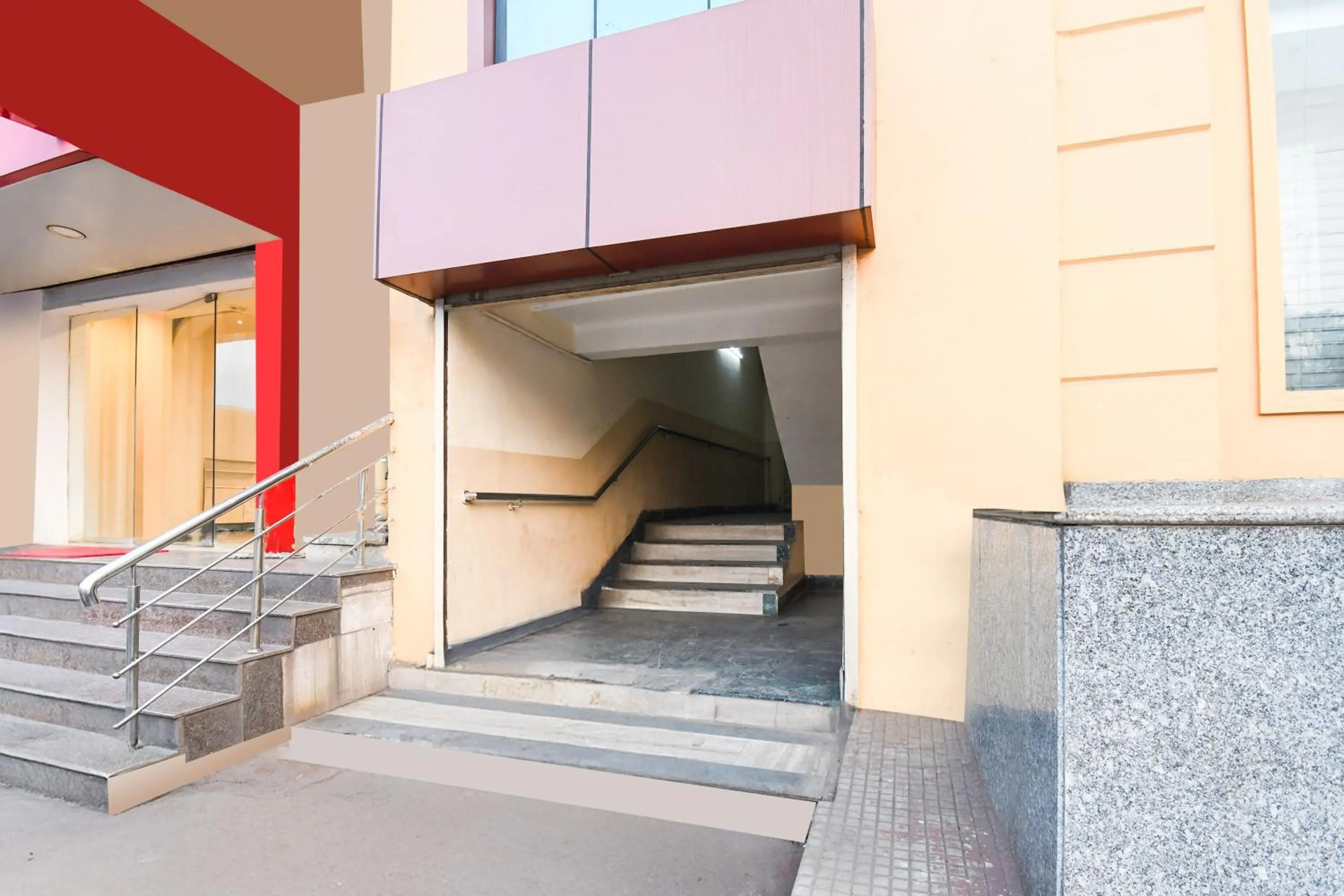 Facade/entrance in Super Hotel O Sofitel Hotel