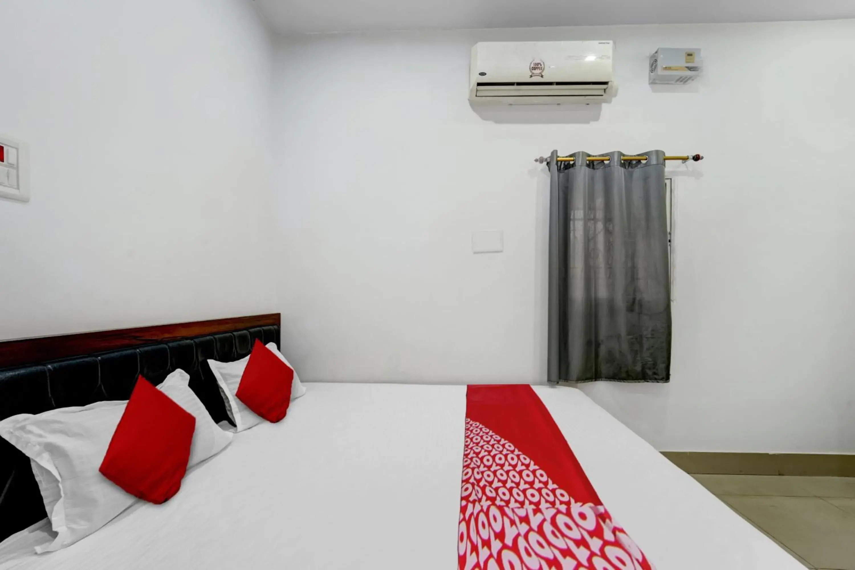 Bedroom, Bed in Super Hotel O Dev Laxmi Palace Hotel & Banquet Bedroom, Bed in Super Hotel O Dev Laxmi Palace Hotel & Banquet