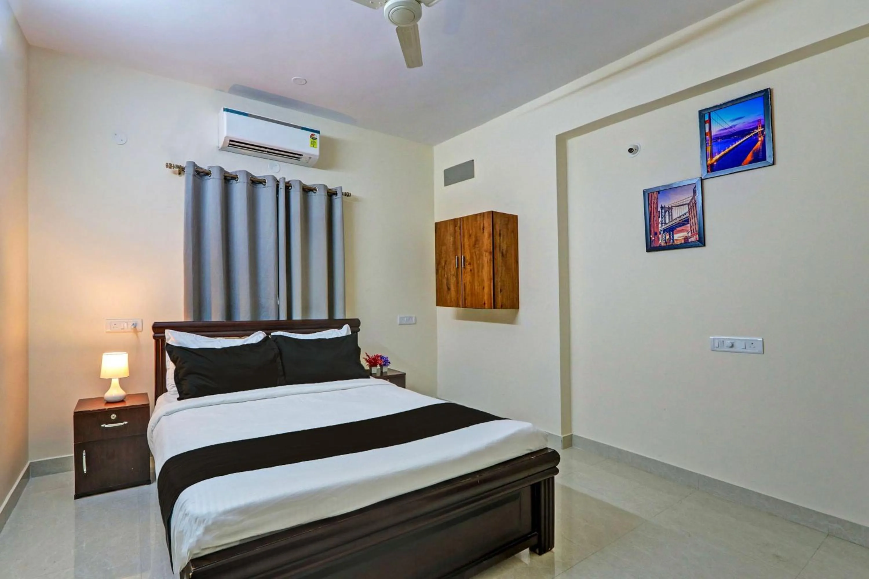 Bedroom, Bed in Super Collection O Sri Nirvana Edge