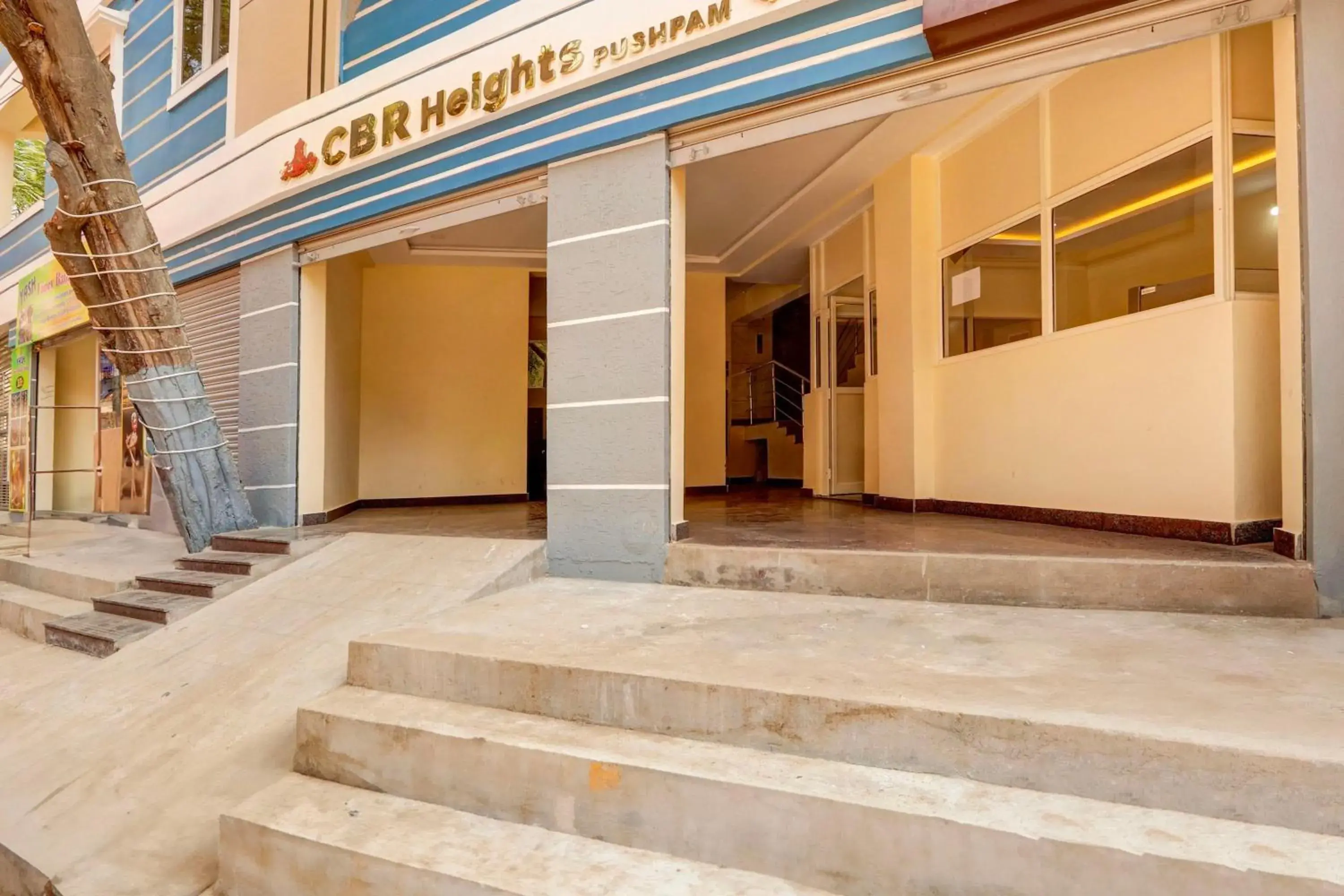 Facade/entrance in Super Collection O Sri Nirvana Edge Facade/entrance in Super Collection O Sri Nirvana Edge