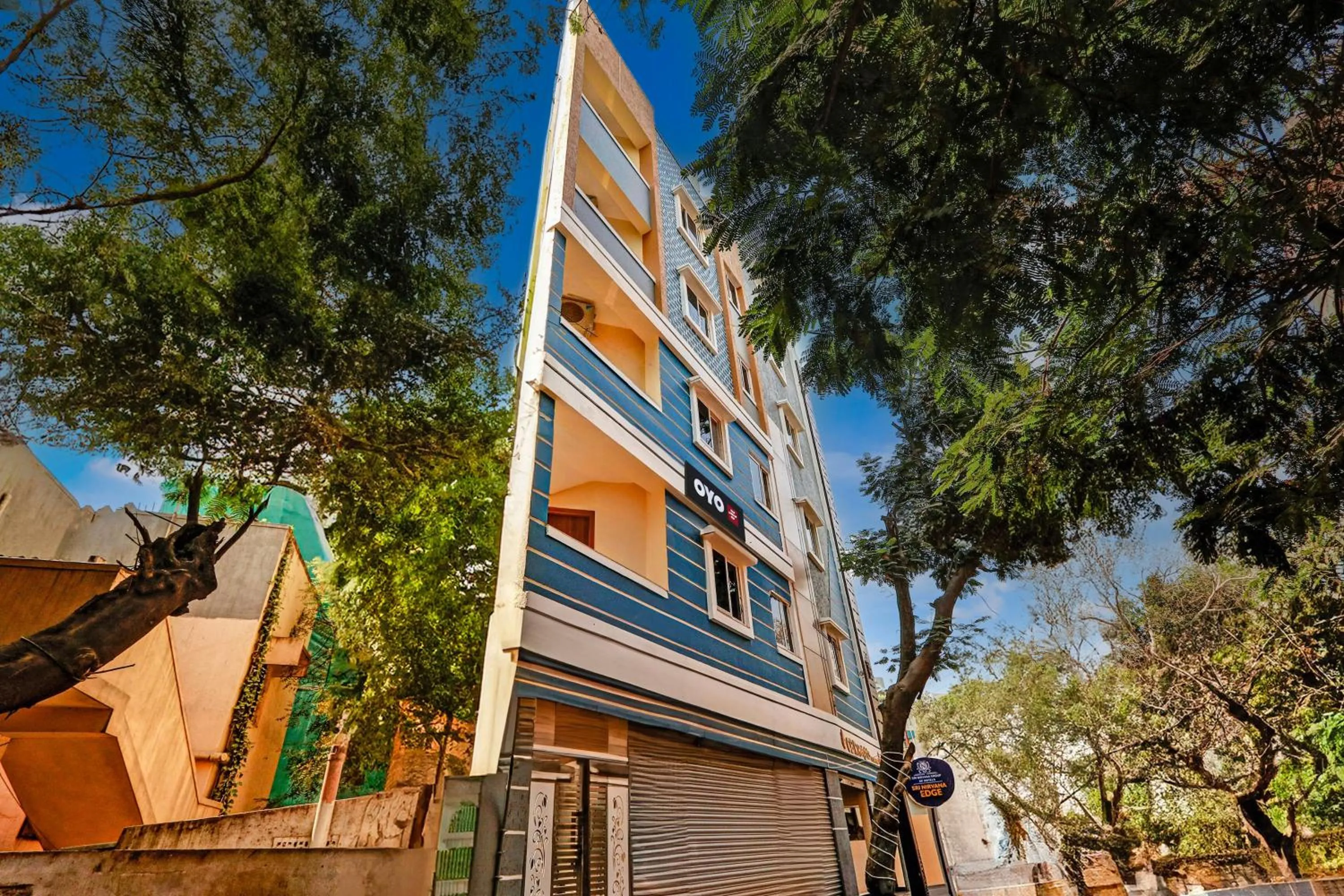 Facade/entrance in Super Collection O Sri Nirvana Edge