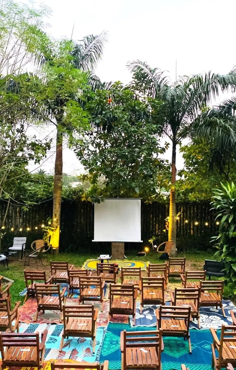 Restaurant/places to eat in Hotel Lepic