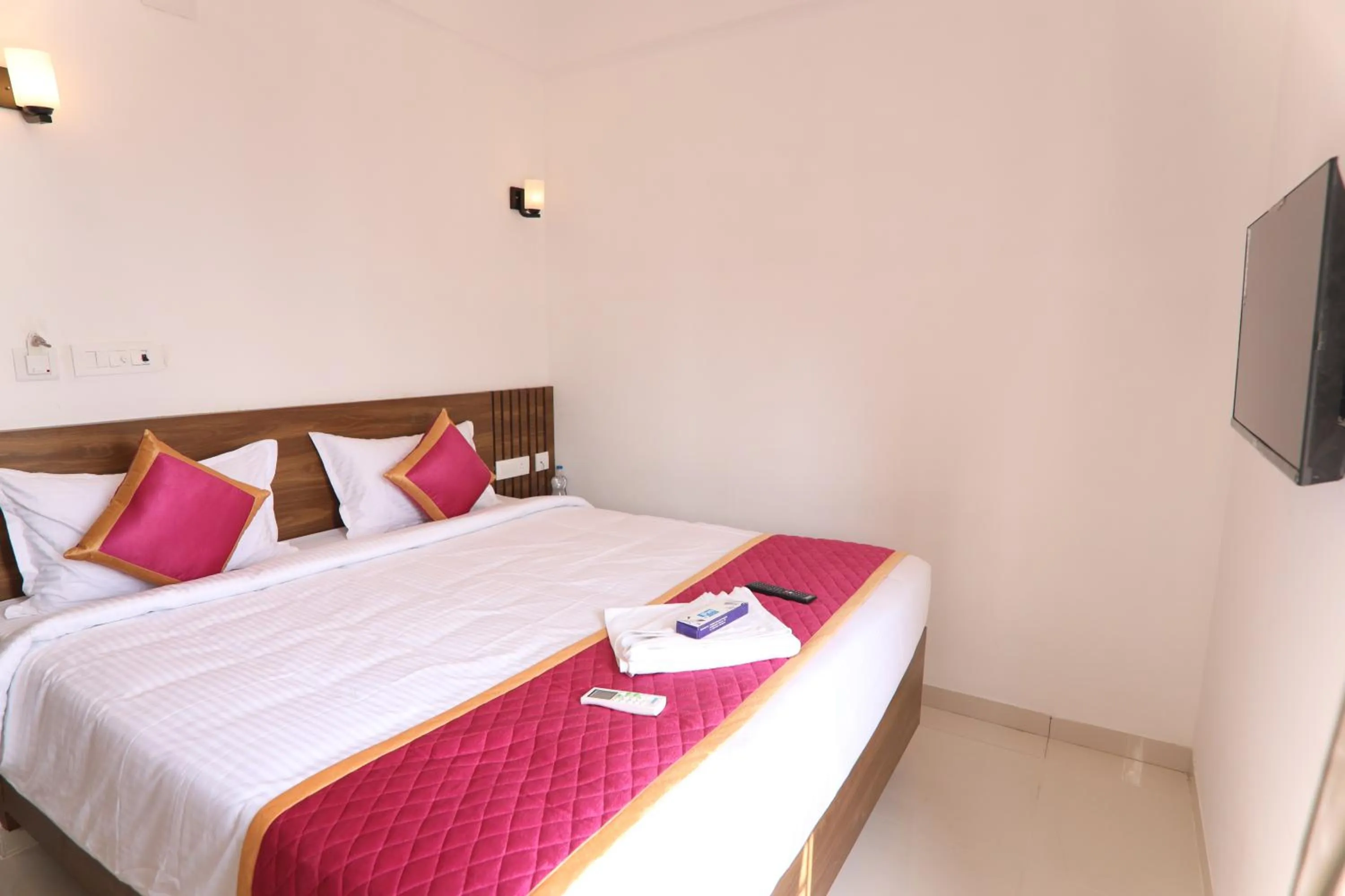 Bed in J Park Auroville Beach