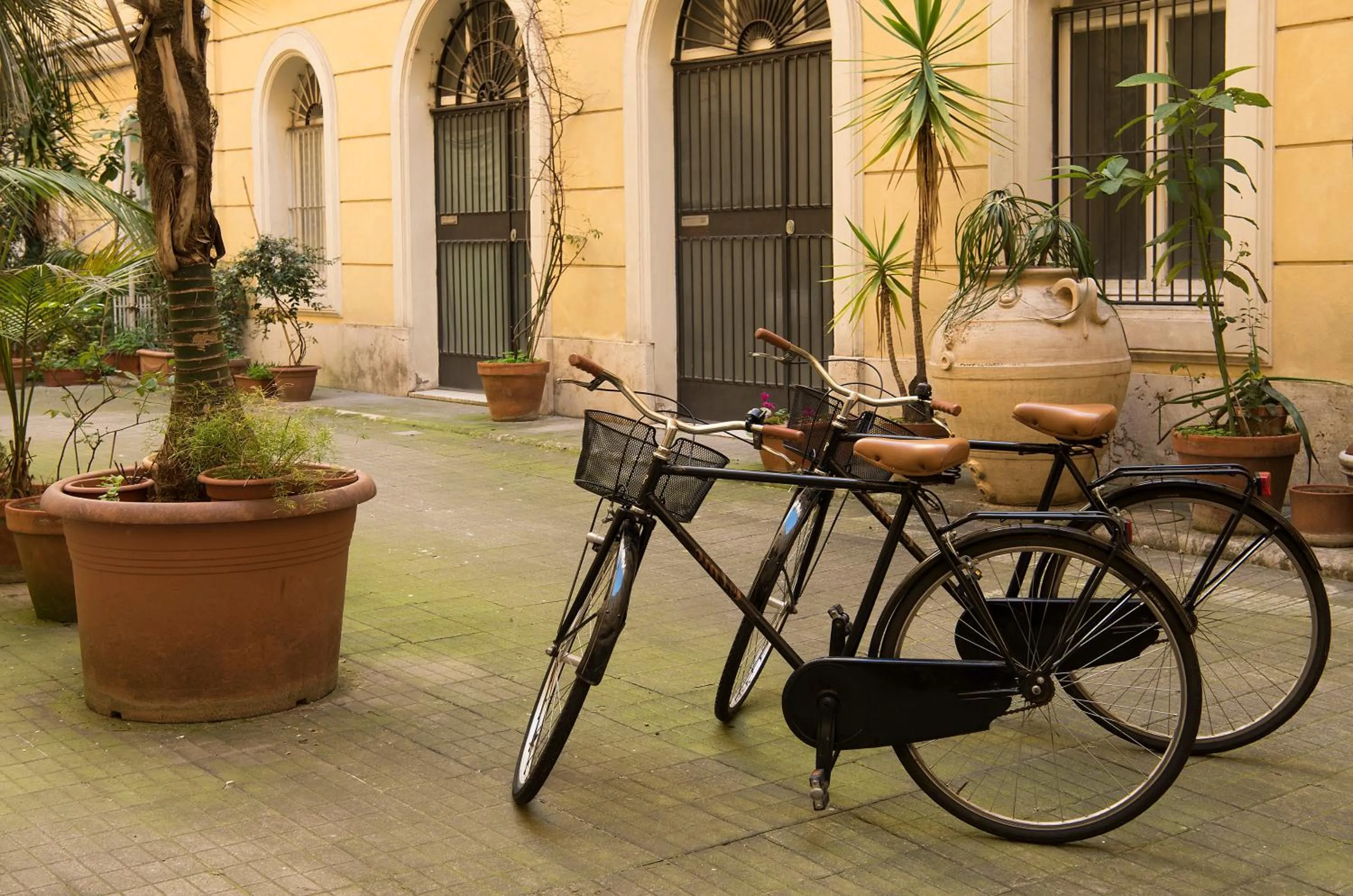 Facade/entrance in 111 ColaDiRienzo Rooms - by AD Roma