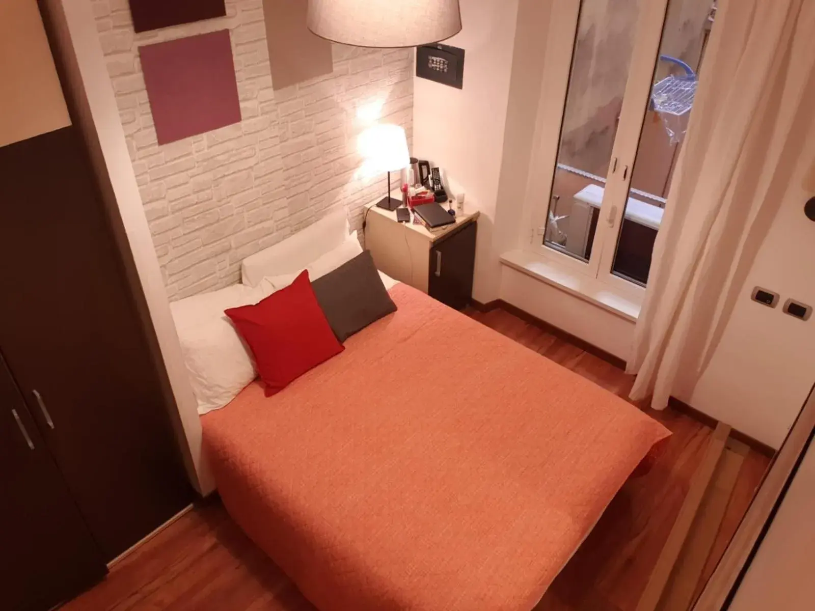 Queen Room in 111 Guest House Queen Room in 111 Guest House