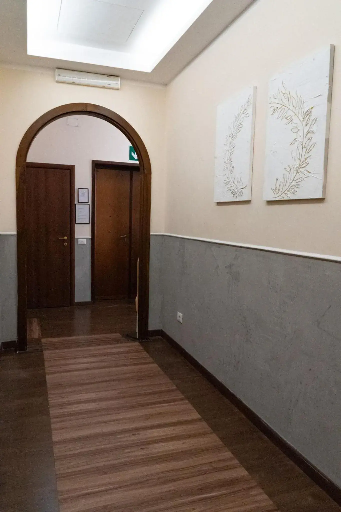 Lobby or reception in Caesar Place Lobby or reception in Caesar Place