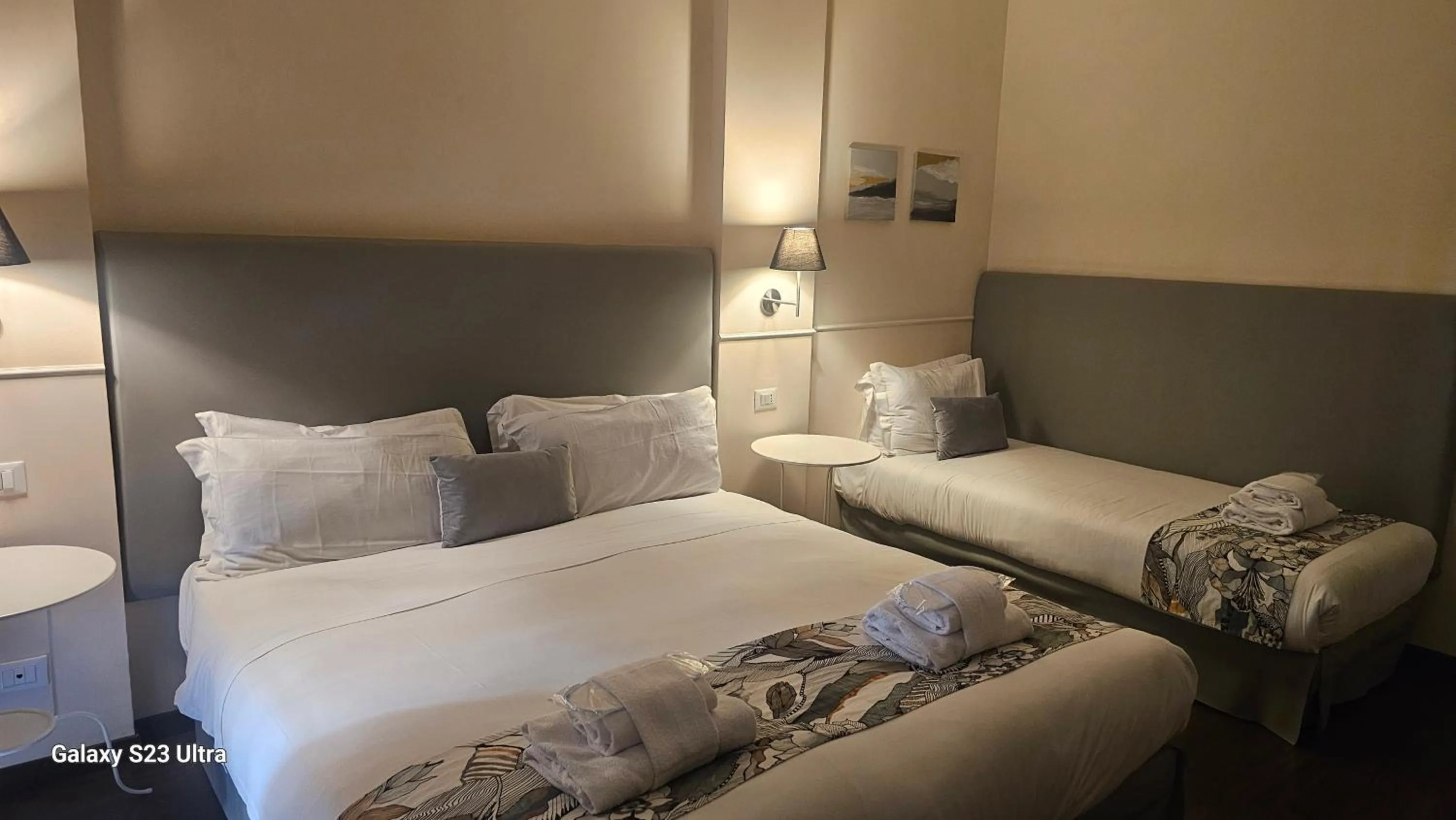 Bedroom, Bed in Caesar Place