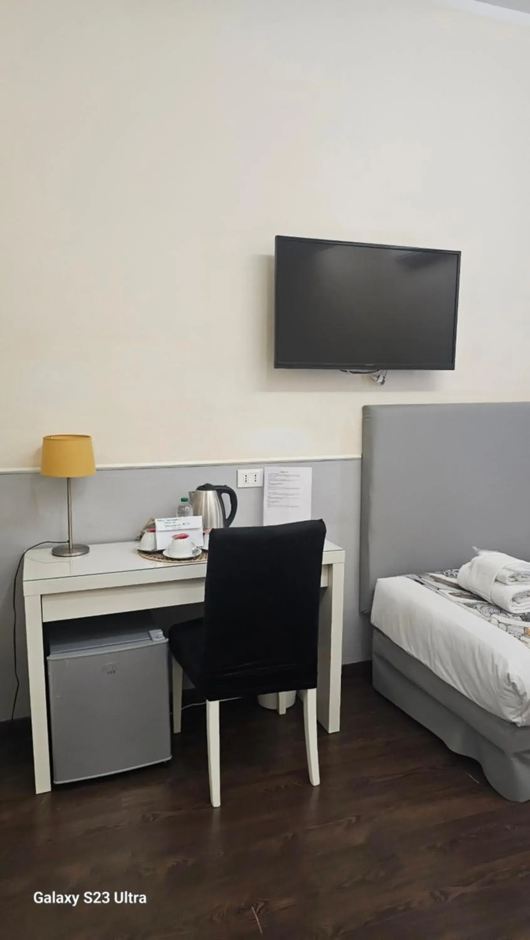 TV and multimedia, Bed in Caesar Place TV and multimedia, Bed in Caesar Place