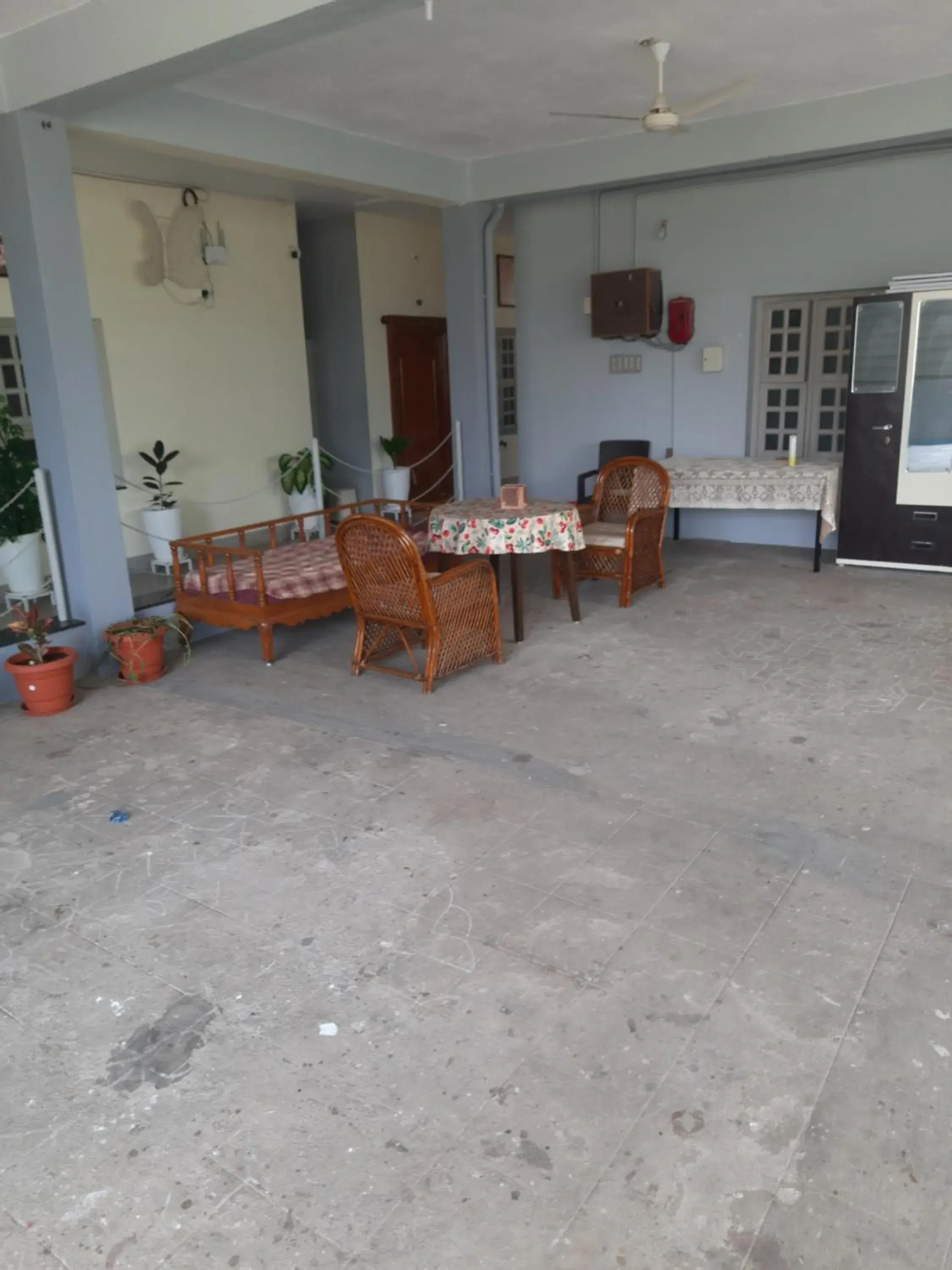 Seating area in ABS Home Stay, 2Bed room AC Flats,Tirupati Seating area in ABS Home Stay, 2Bed room AC Flats,Tirupati