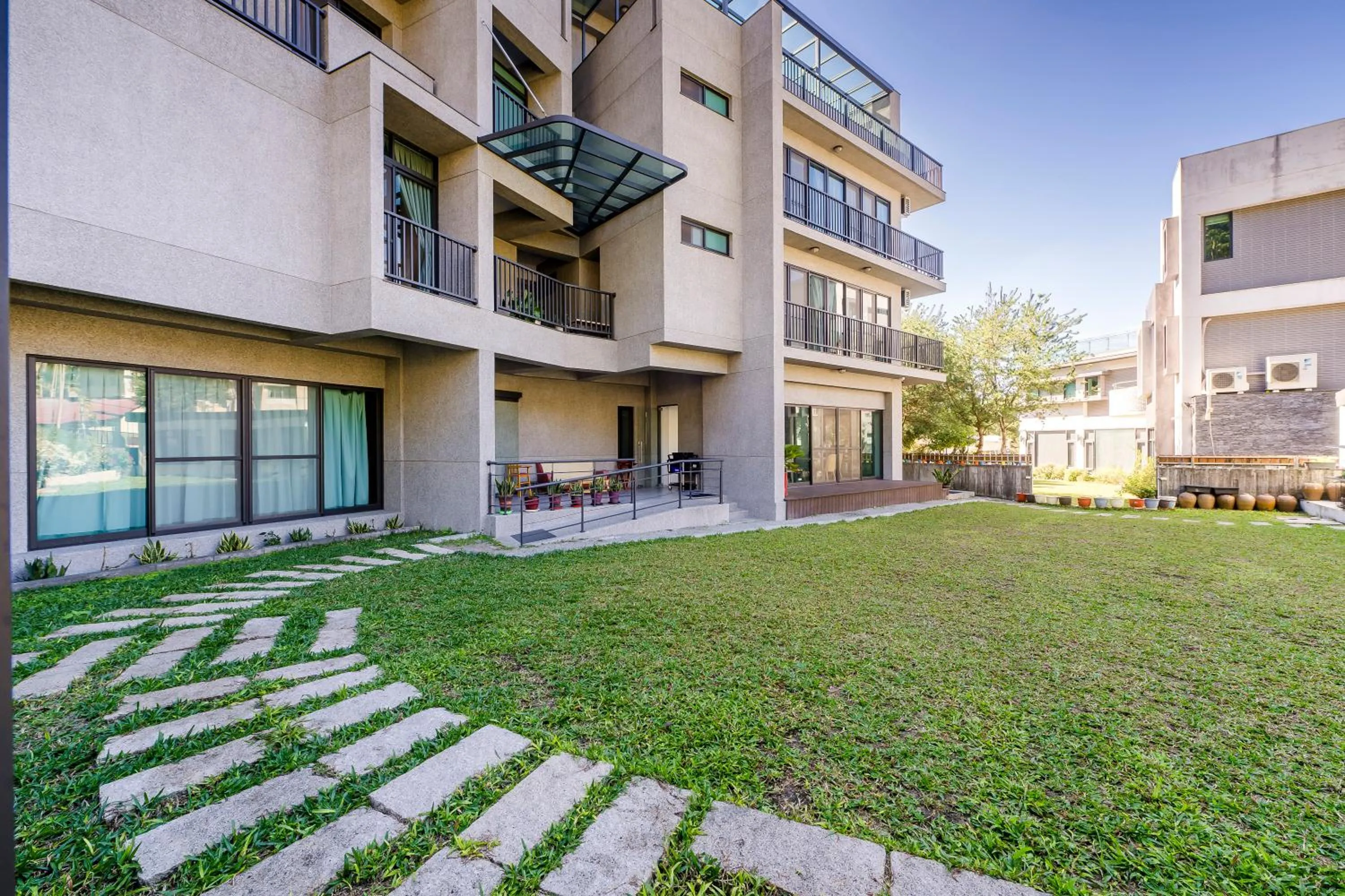 Property building in Hills Velleys