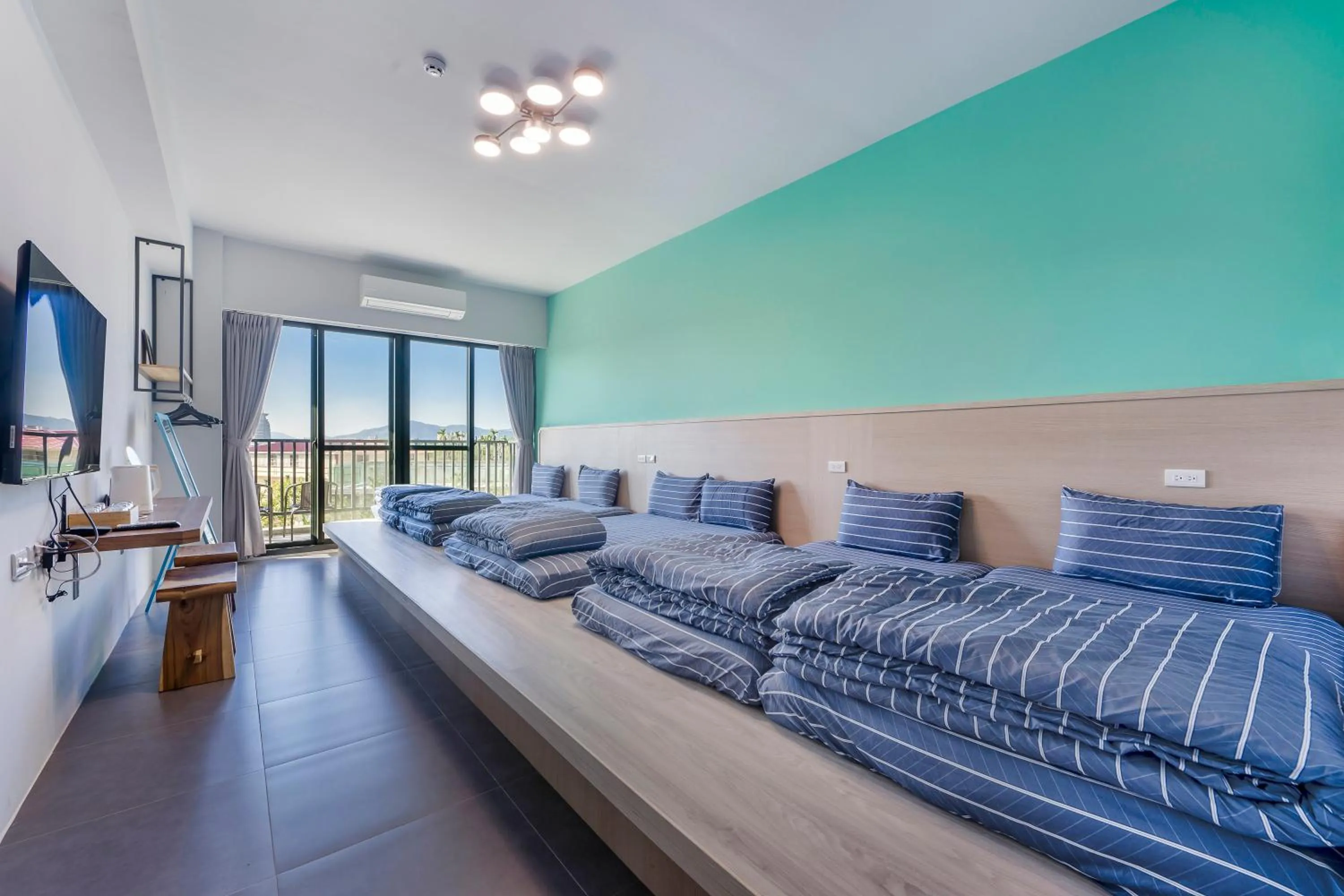 Bed in Hills Velleys