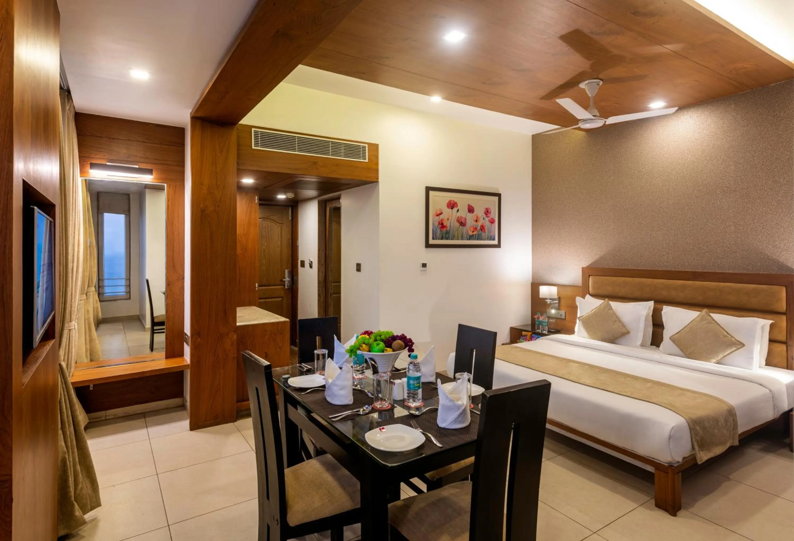 Dining area, Bed in Dwarkadhish Lords Eco Inn