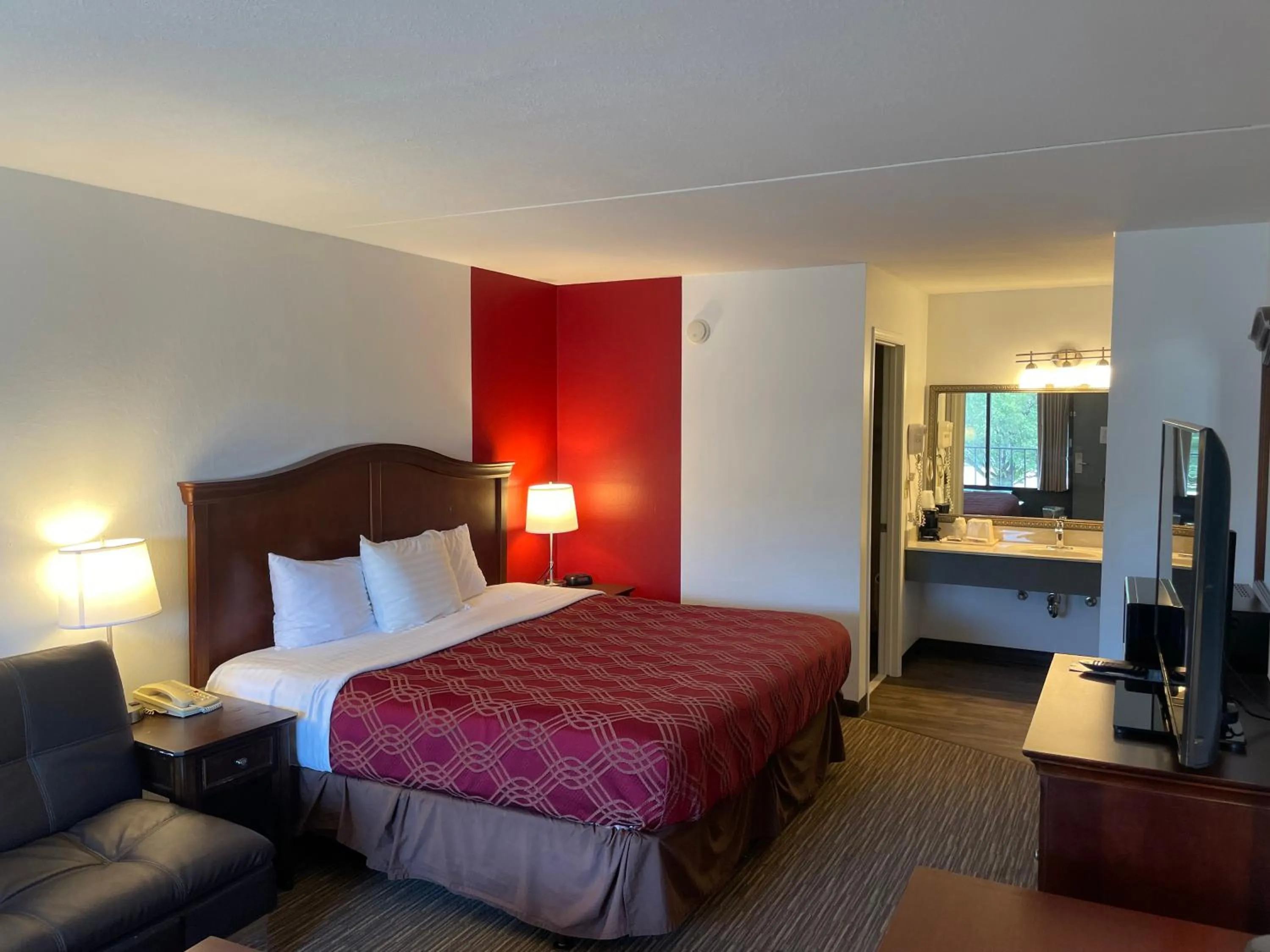Bed in Ramada by Wyndham Branson Theatre District