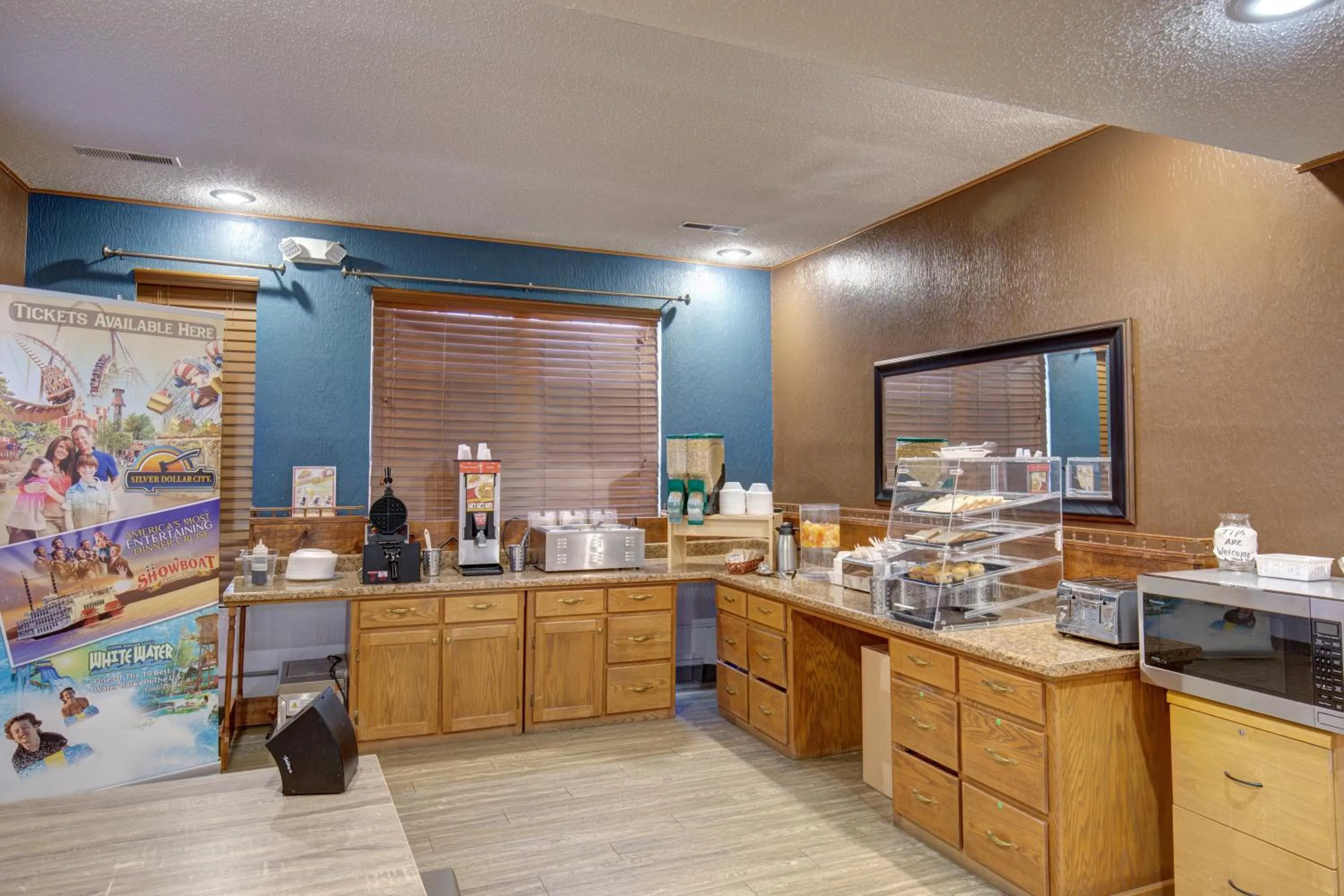 American breakfast in Ramada by Wyndham Branson Theatre District