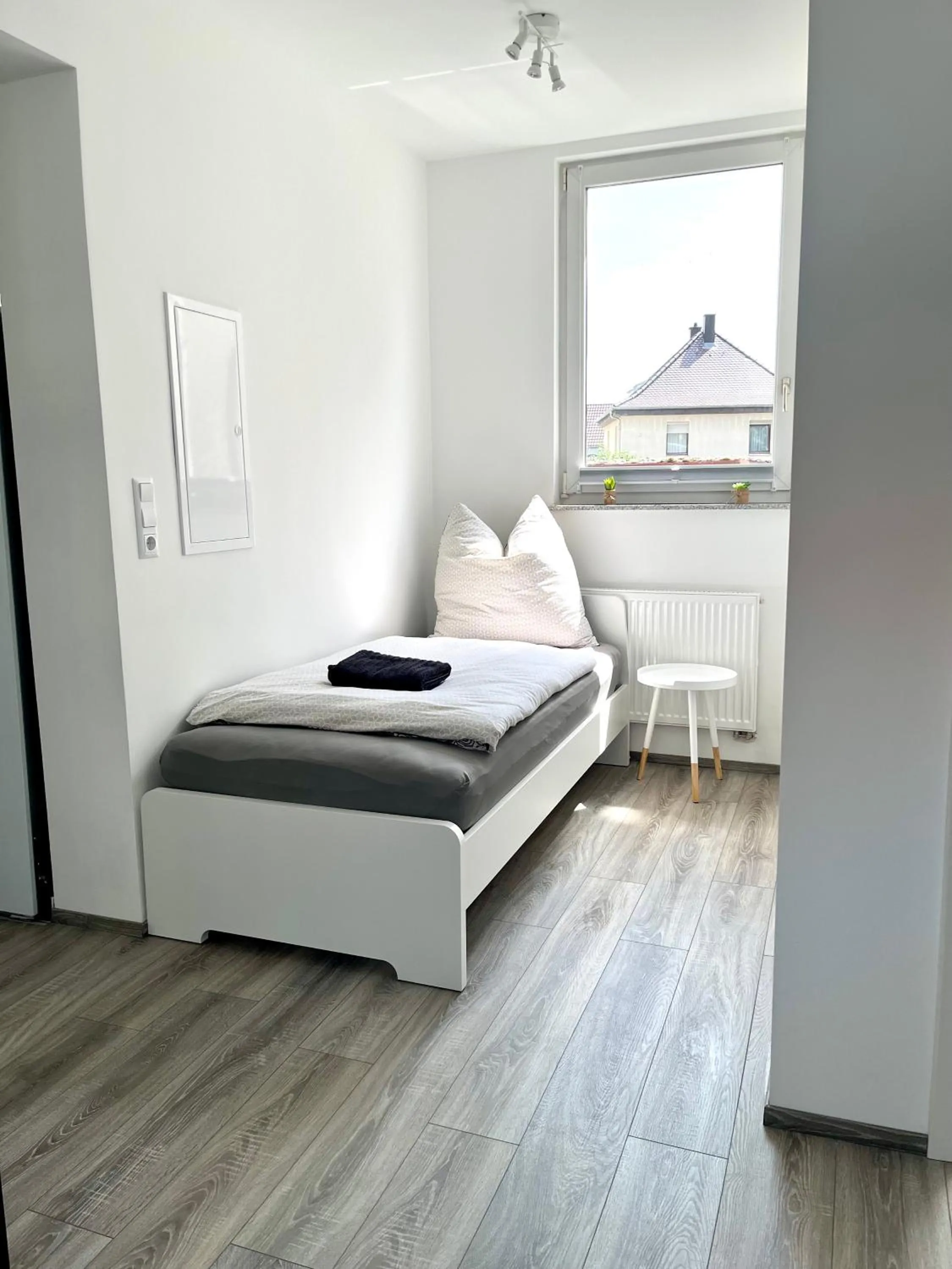 Bed in Handwerker Wohnung - WLAN - Küche - Bad - bis zu 4 Personen