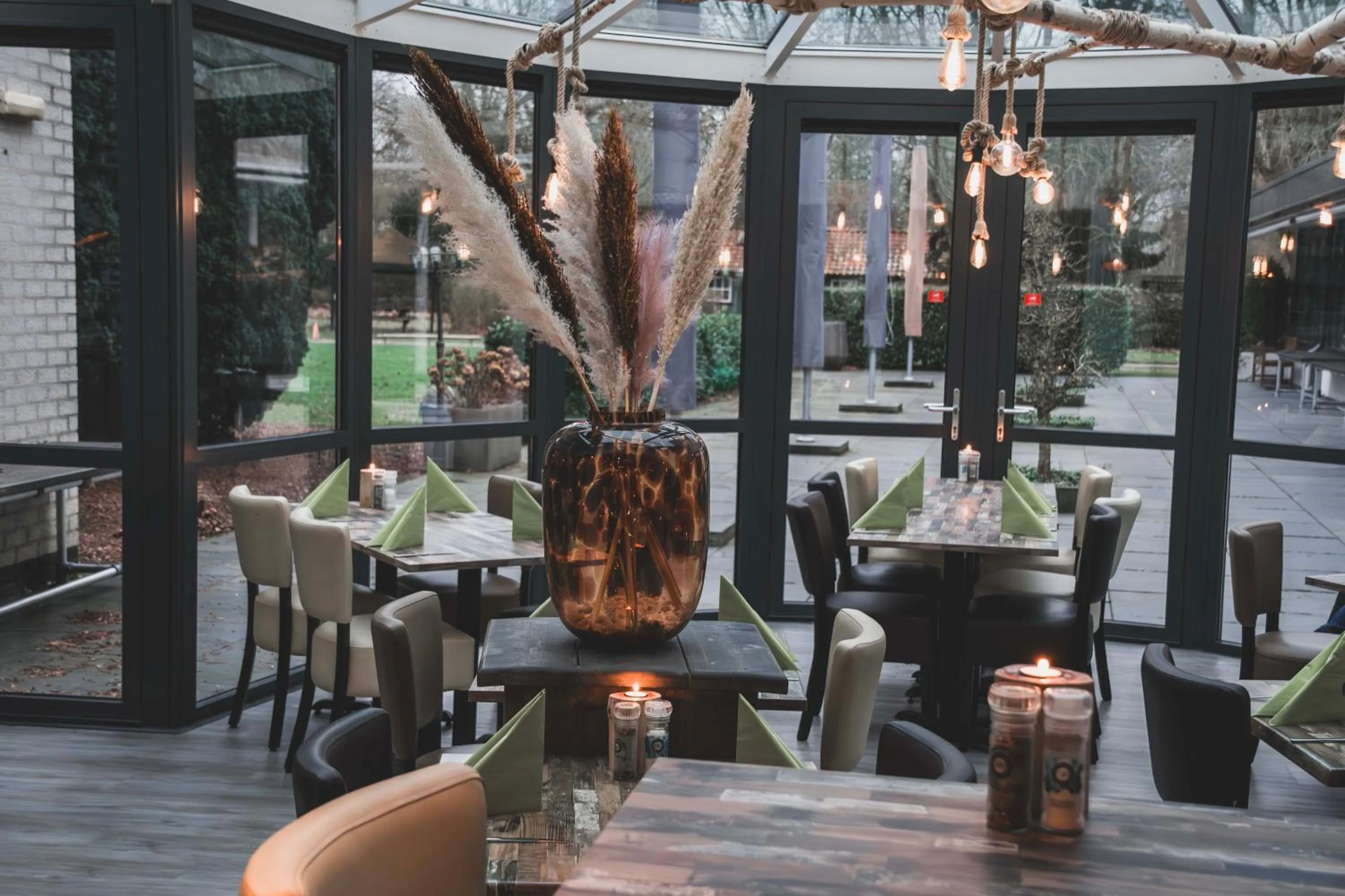 Restaurant/places to eat in Parkhotel De Bosrand