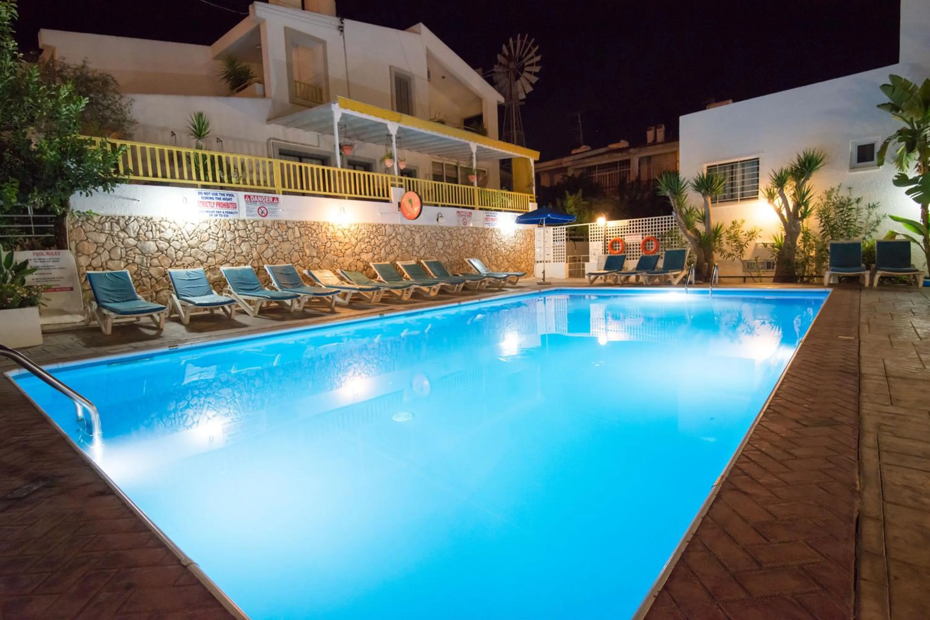 Night in Eligonia Hotel Apartments