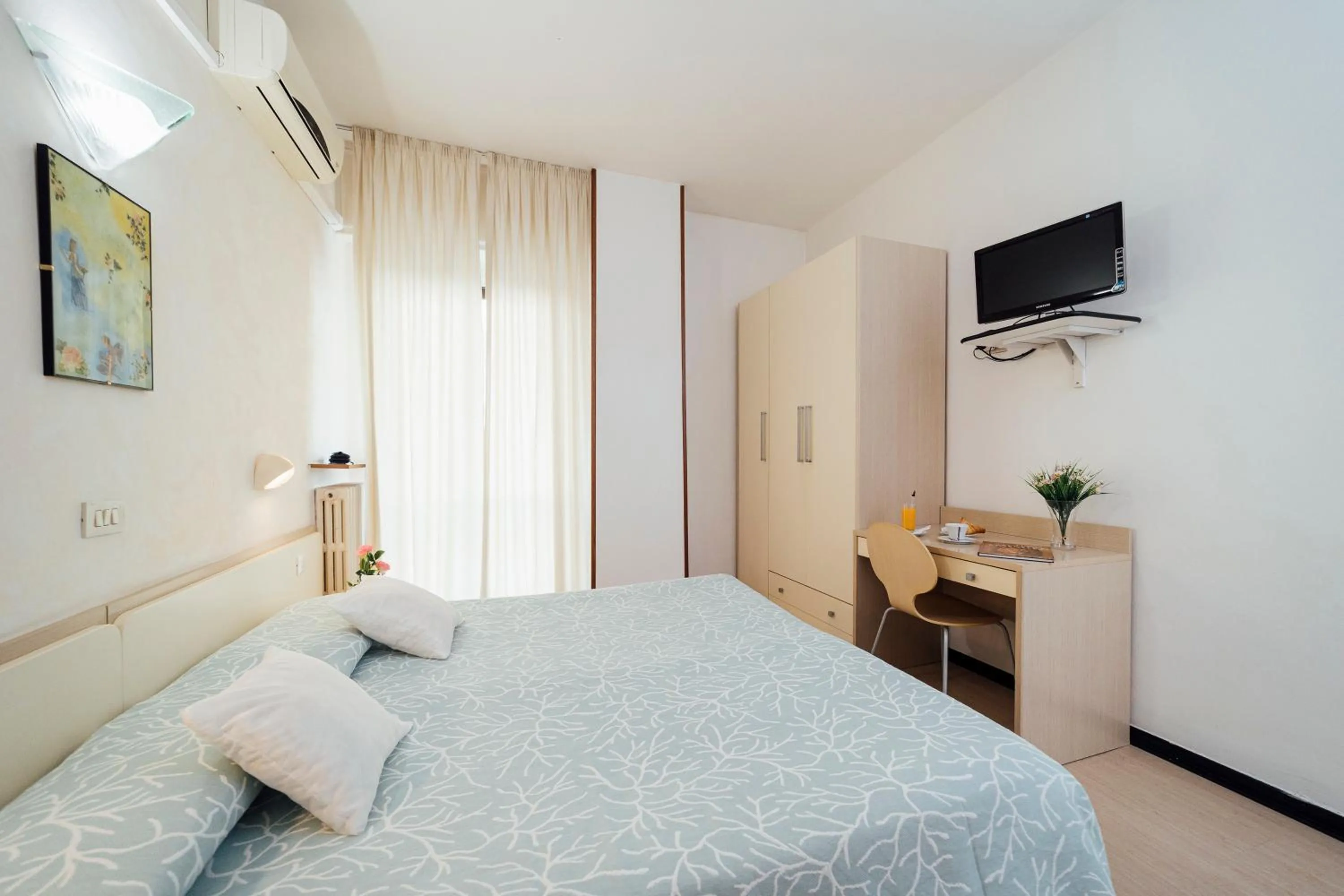 Bed in Hotel Atlantic