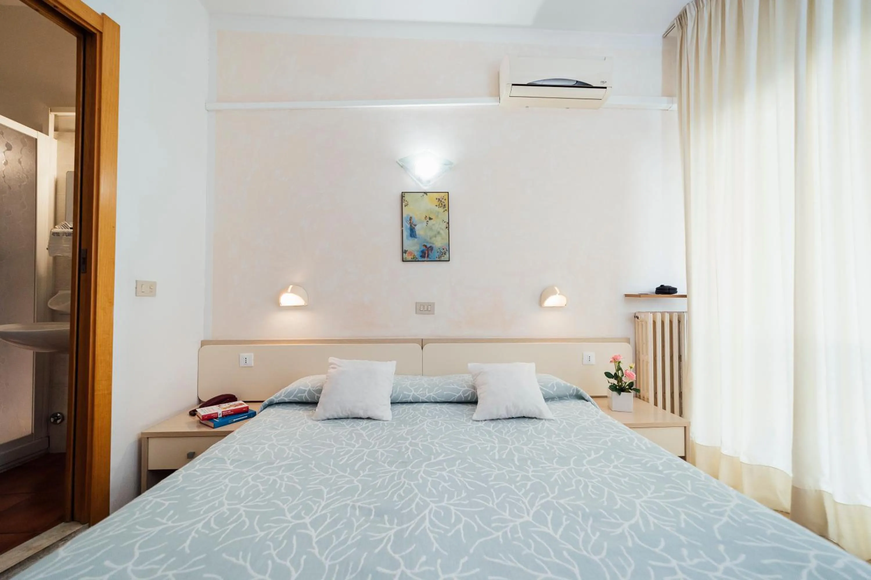 Bed in Hotel Atlantic