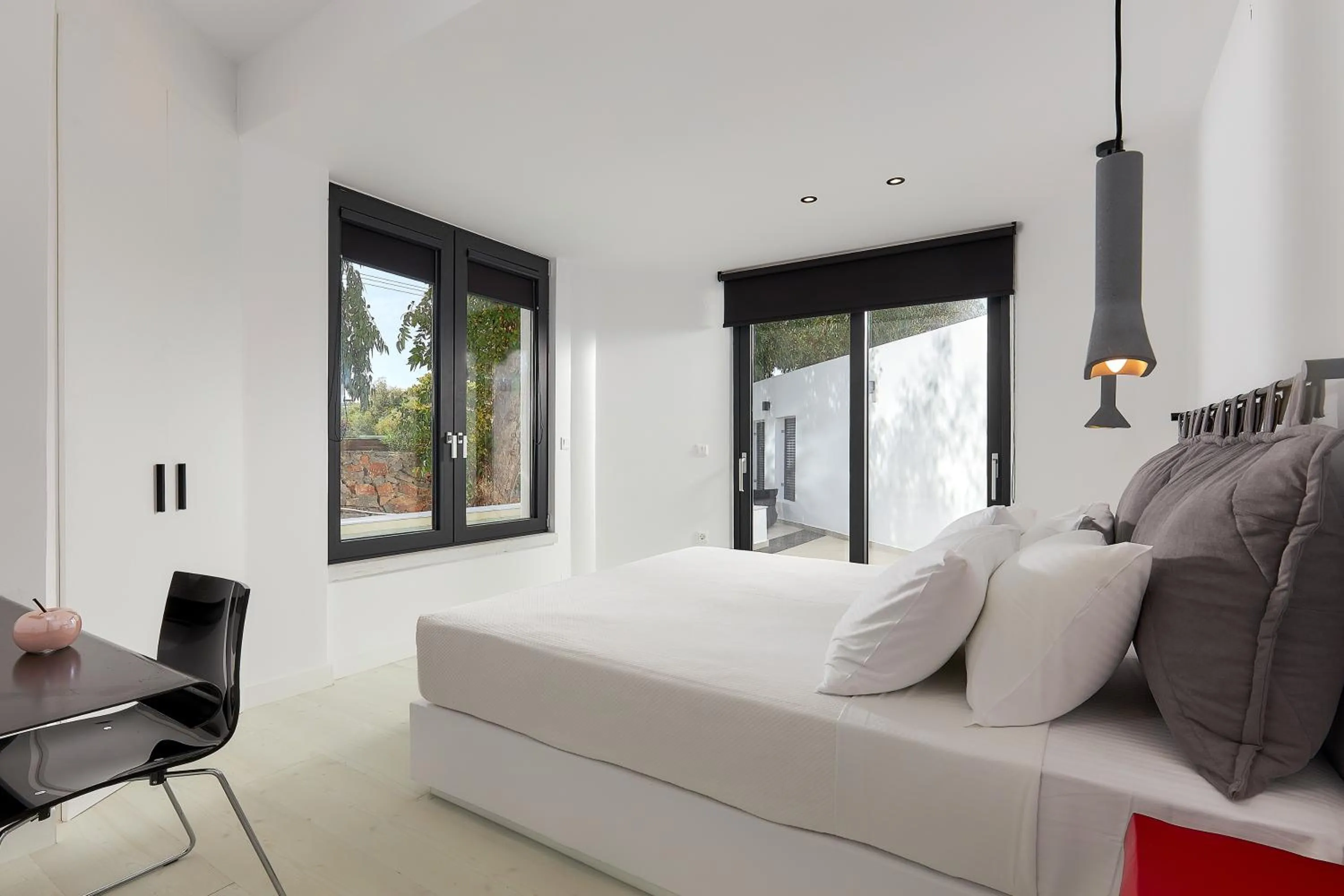 Shower, Bed in MichELe Luxury apartments by Smaris Collection