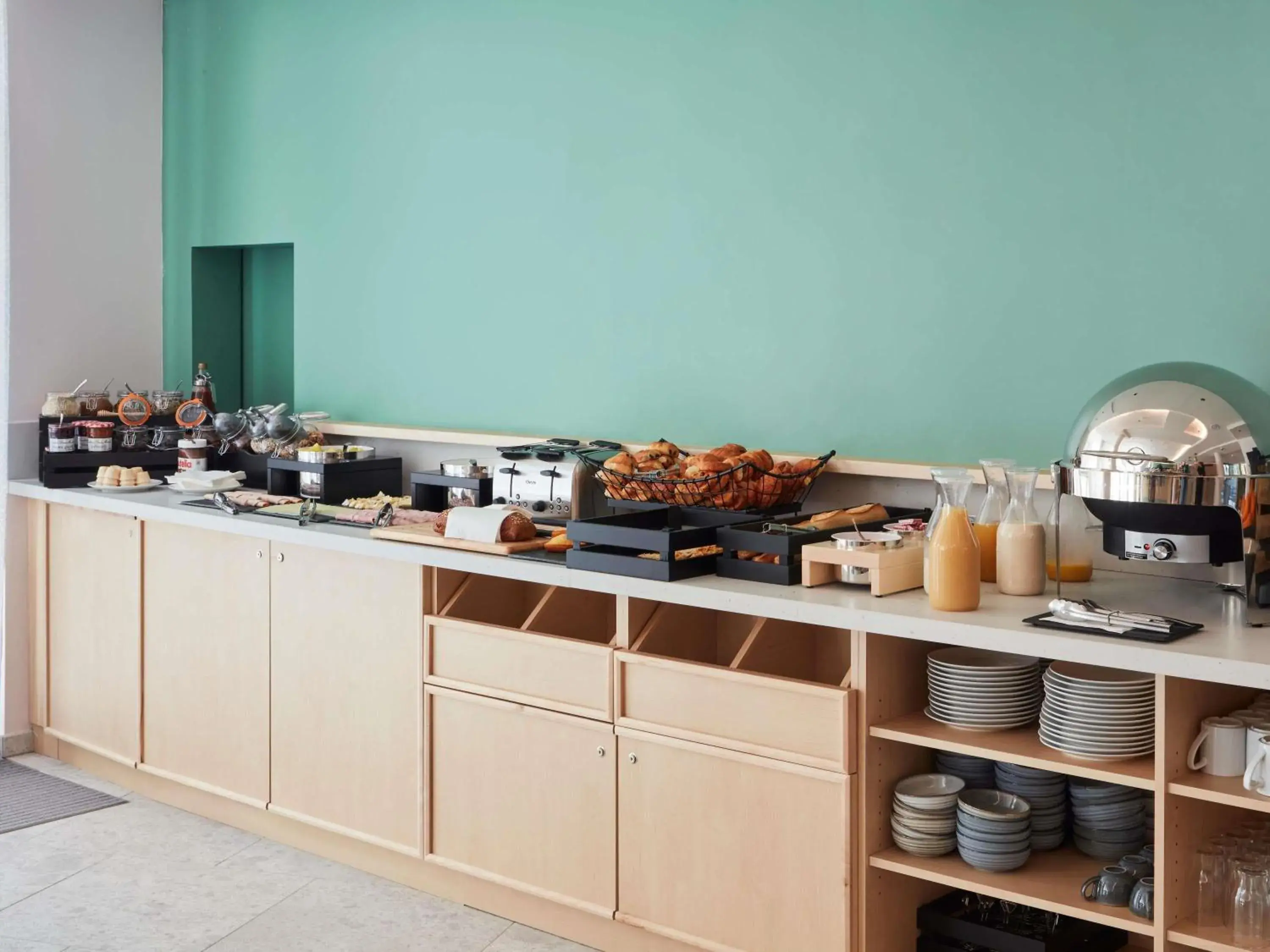 Breakfast in Aparthotel Adagio Paris Boulogne Breakfast in Aparthotel Adagio Paris Boulogne