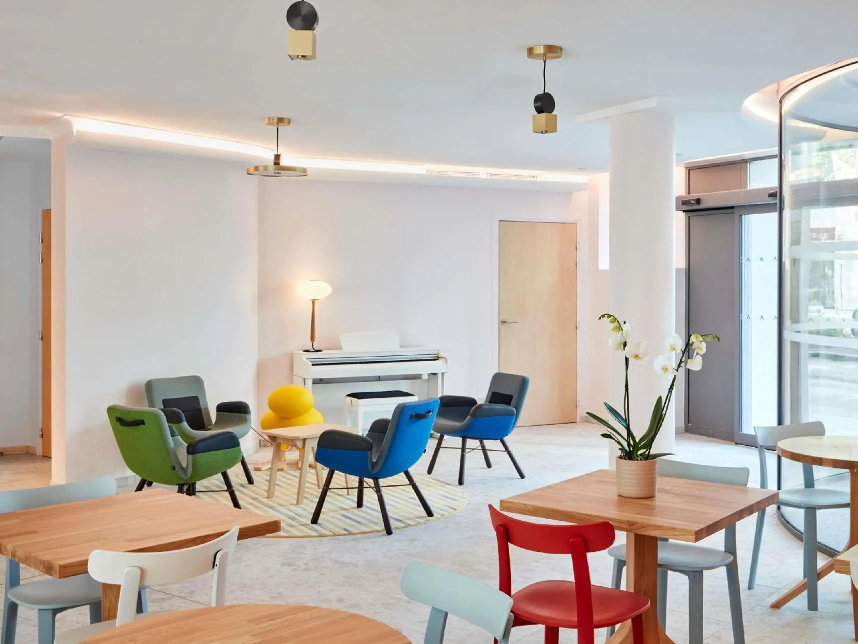 Property building in Aparthotel Adagio Paris Boulogne Property building in Aparthotel Adagio Paris Boulogne