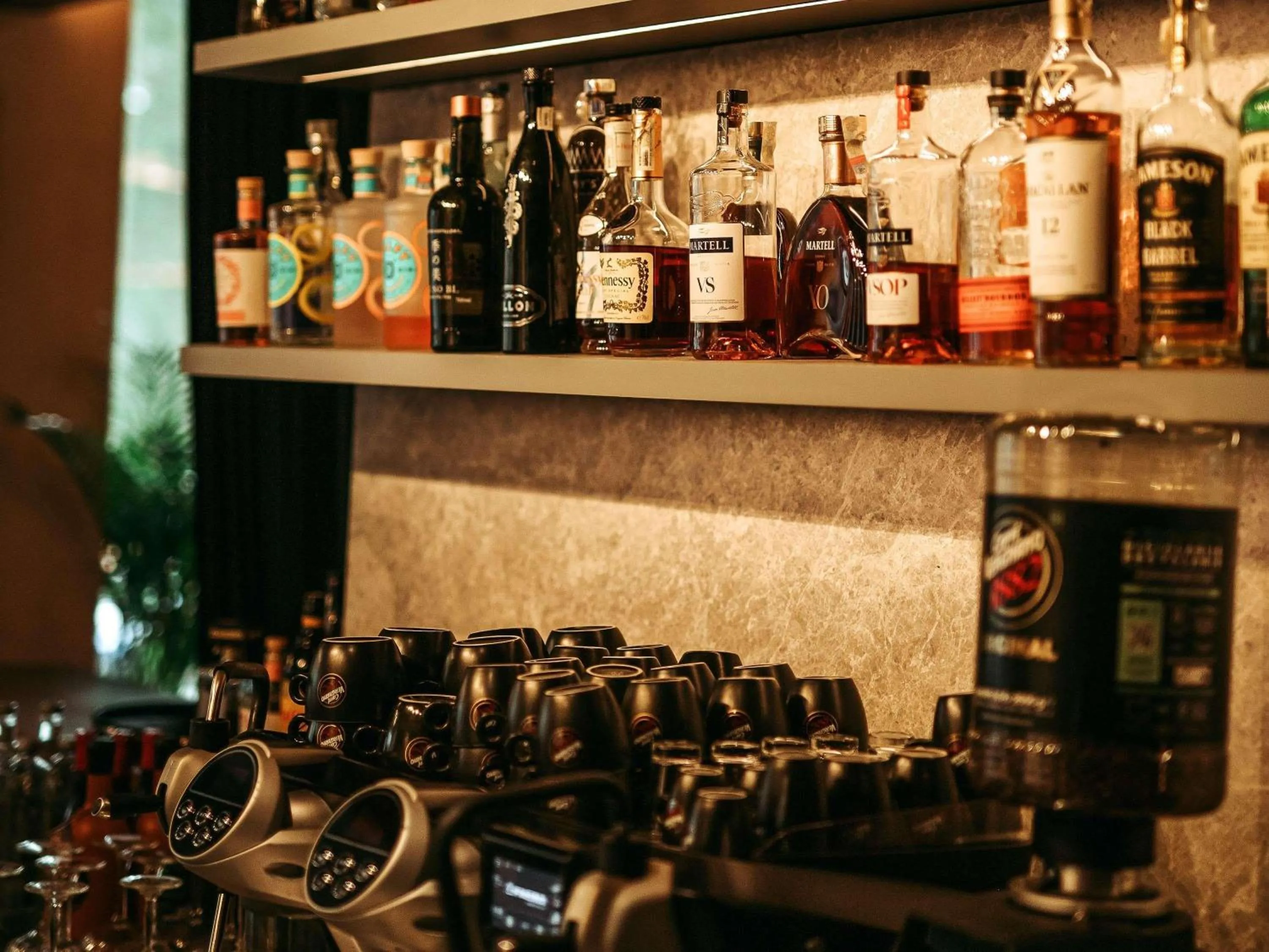 Lounge or bar in Swissôtel Poiana Brasov